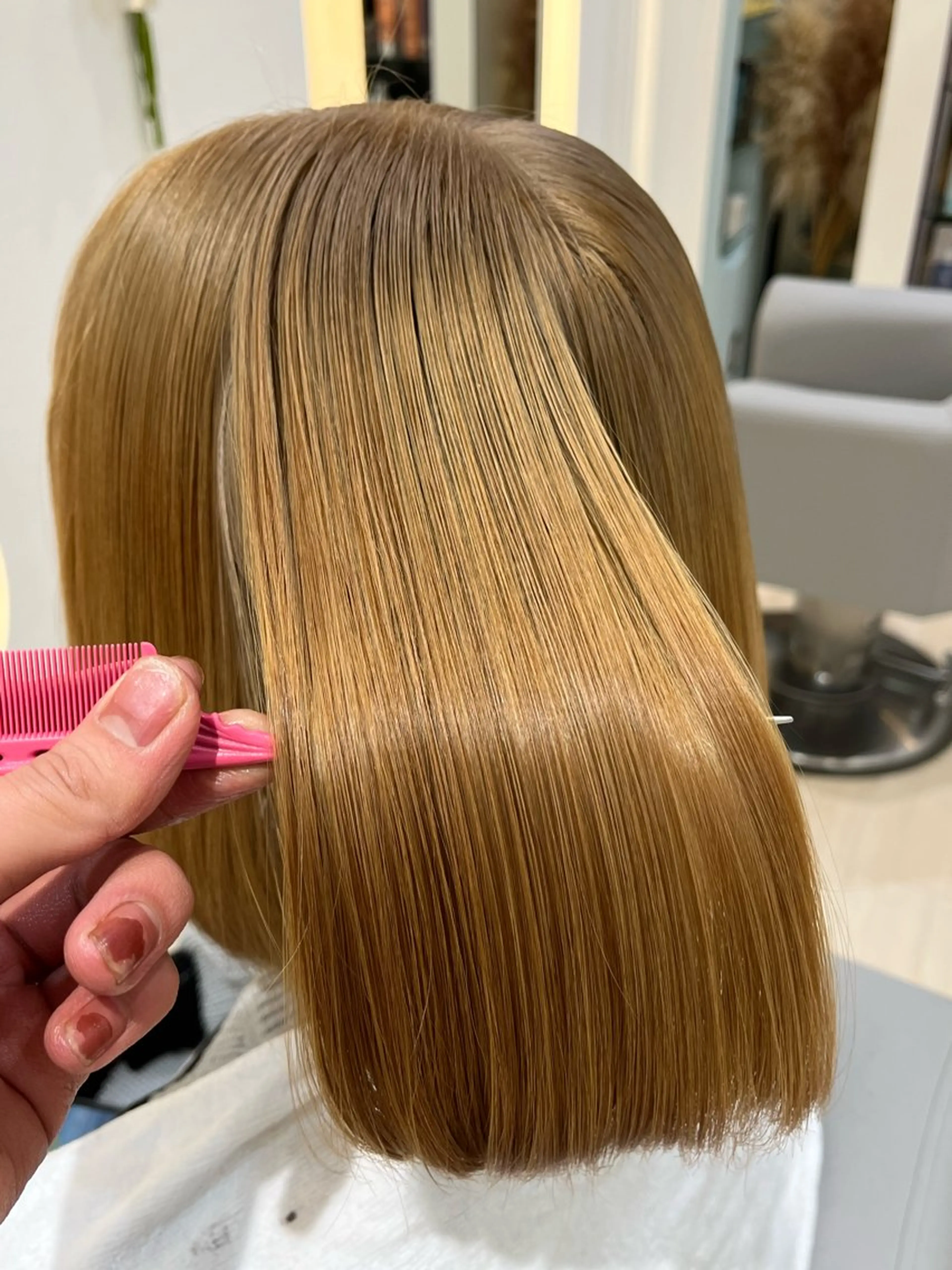 ミディアム R u i /透明感カラーのヘアスタイル