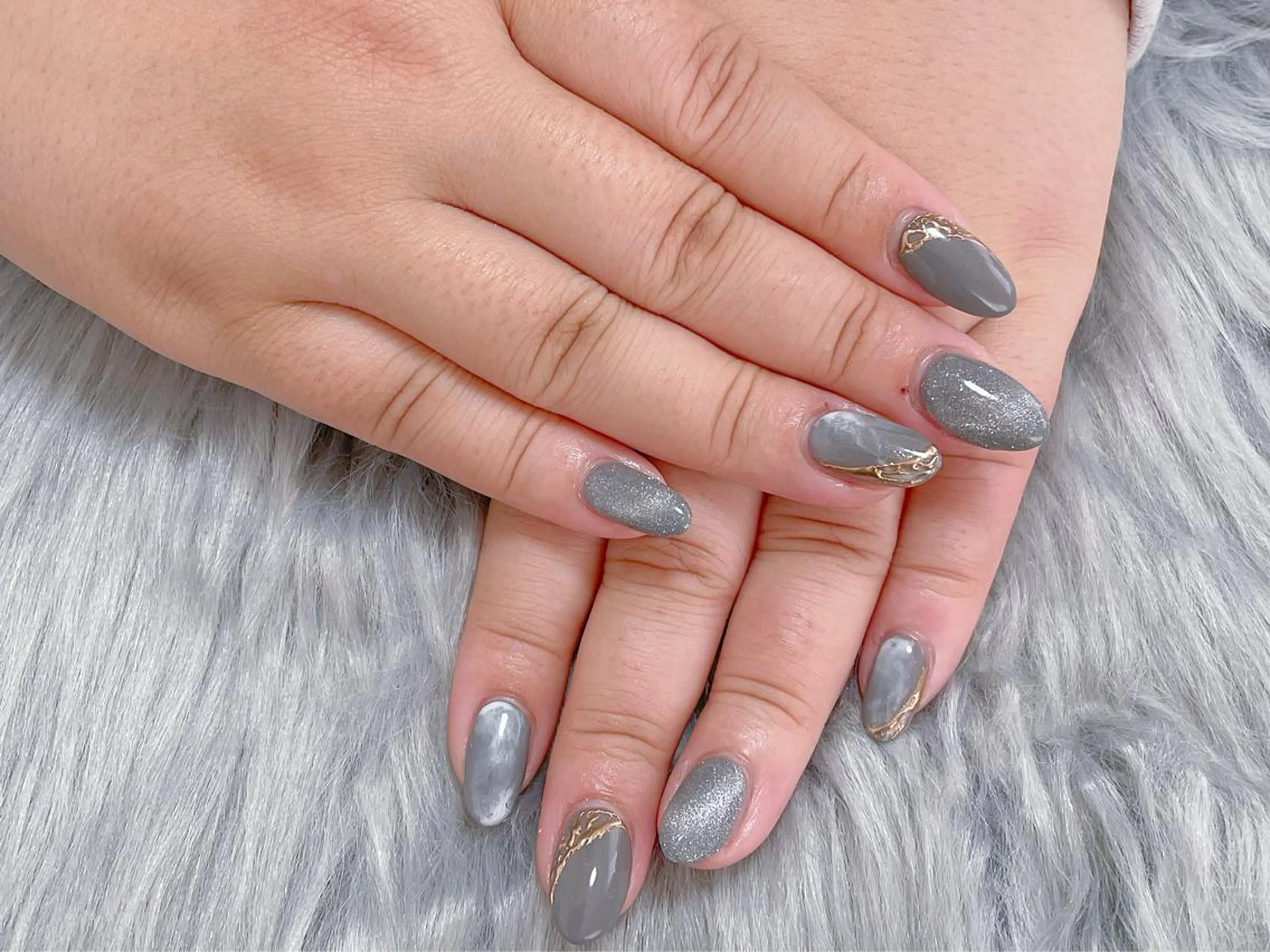 ネイル アートネイル マグネットネイル ミラーネイル ニュアンスネイル Nina's nailのネイルデザイン