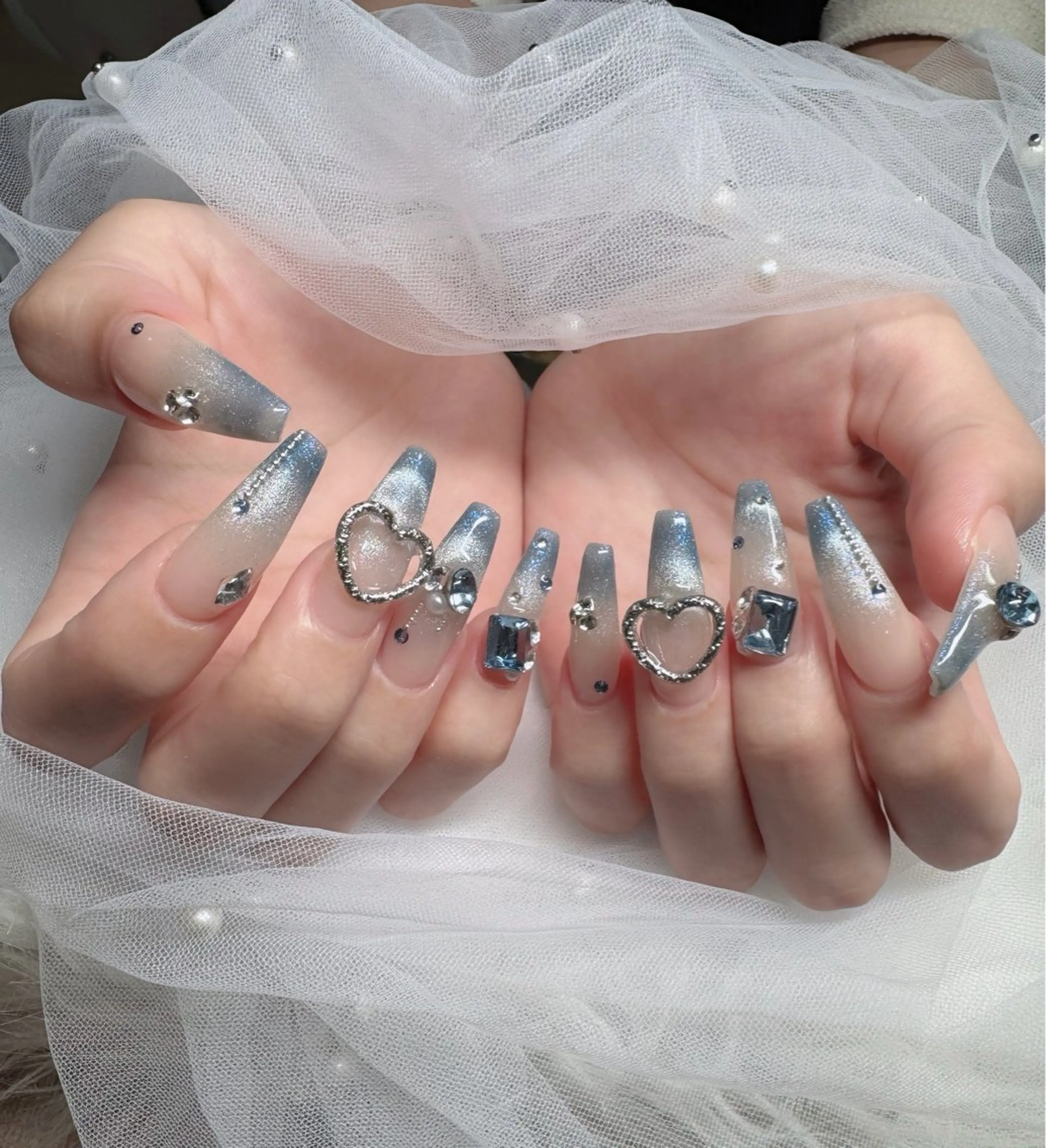 ネイル オーロラネイル フレンチネイル ジェルネイル ハロウィン 韓国ネイル ハンドネイル neco H.babynailのネイルデザイン