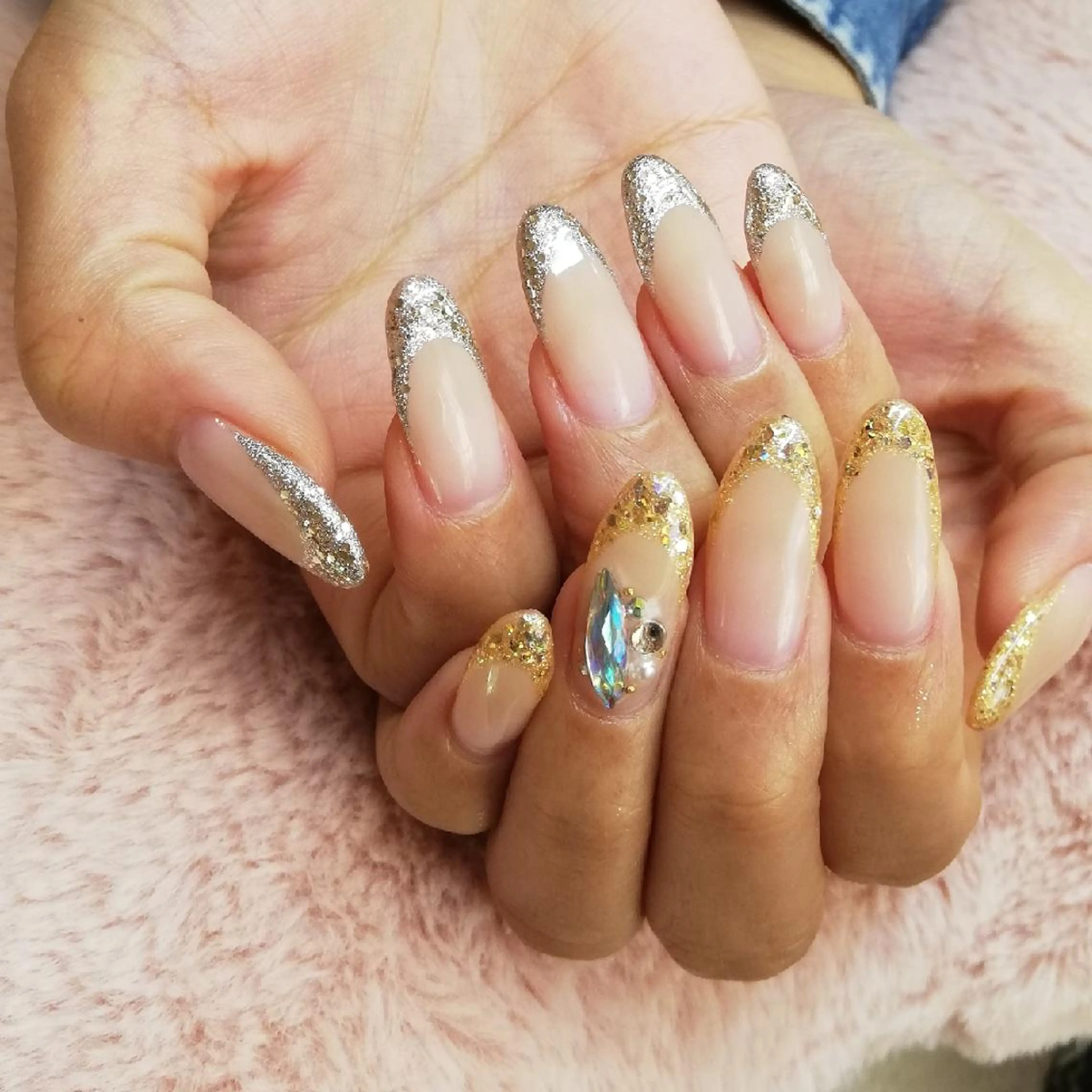 ネイル ストーンネイル ネイルサロンほっこり kanaのネイルデザイン