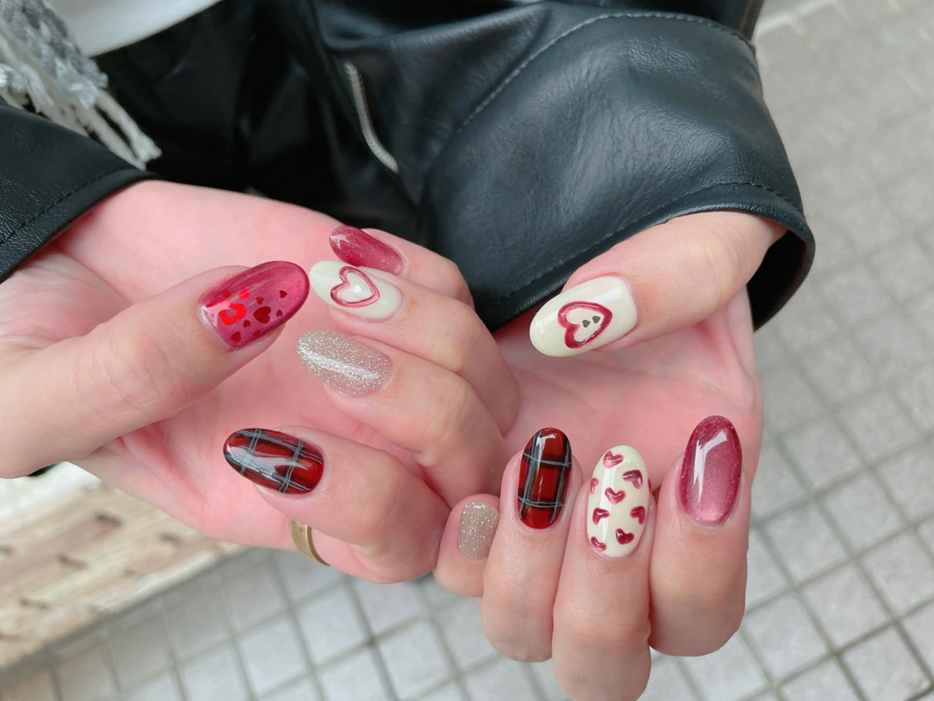 ネイル ジェルネイル パラジェル バレンタイン nailroom  OHANA所属・nailroom OHANA🌴のネイルデザイン