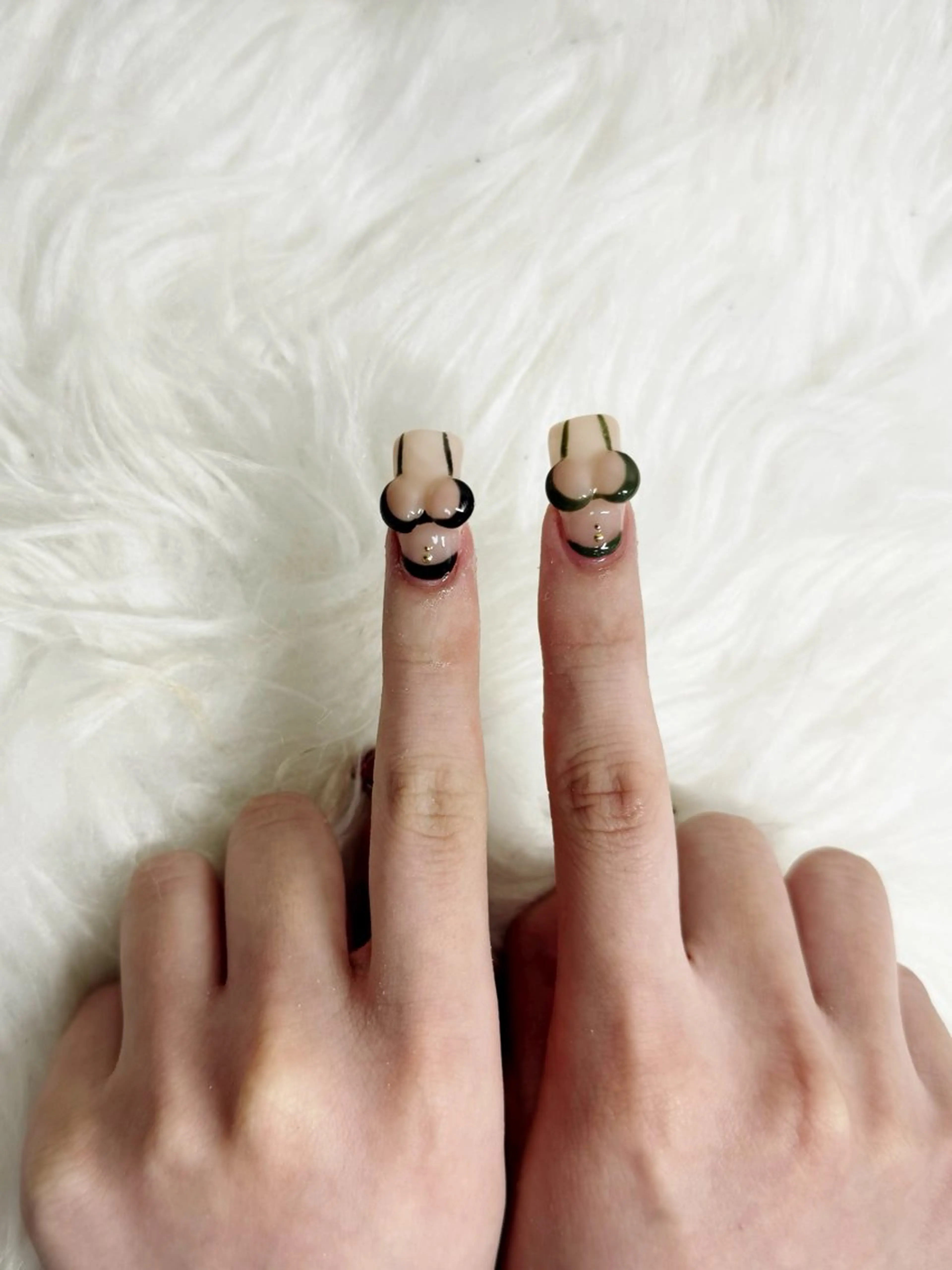 セミロング ハンドネイル mao .のネイルデザイン