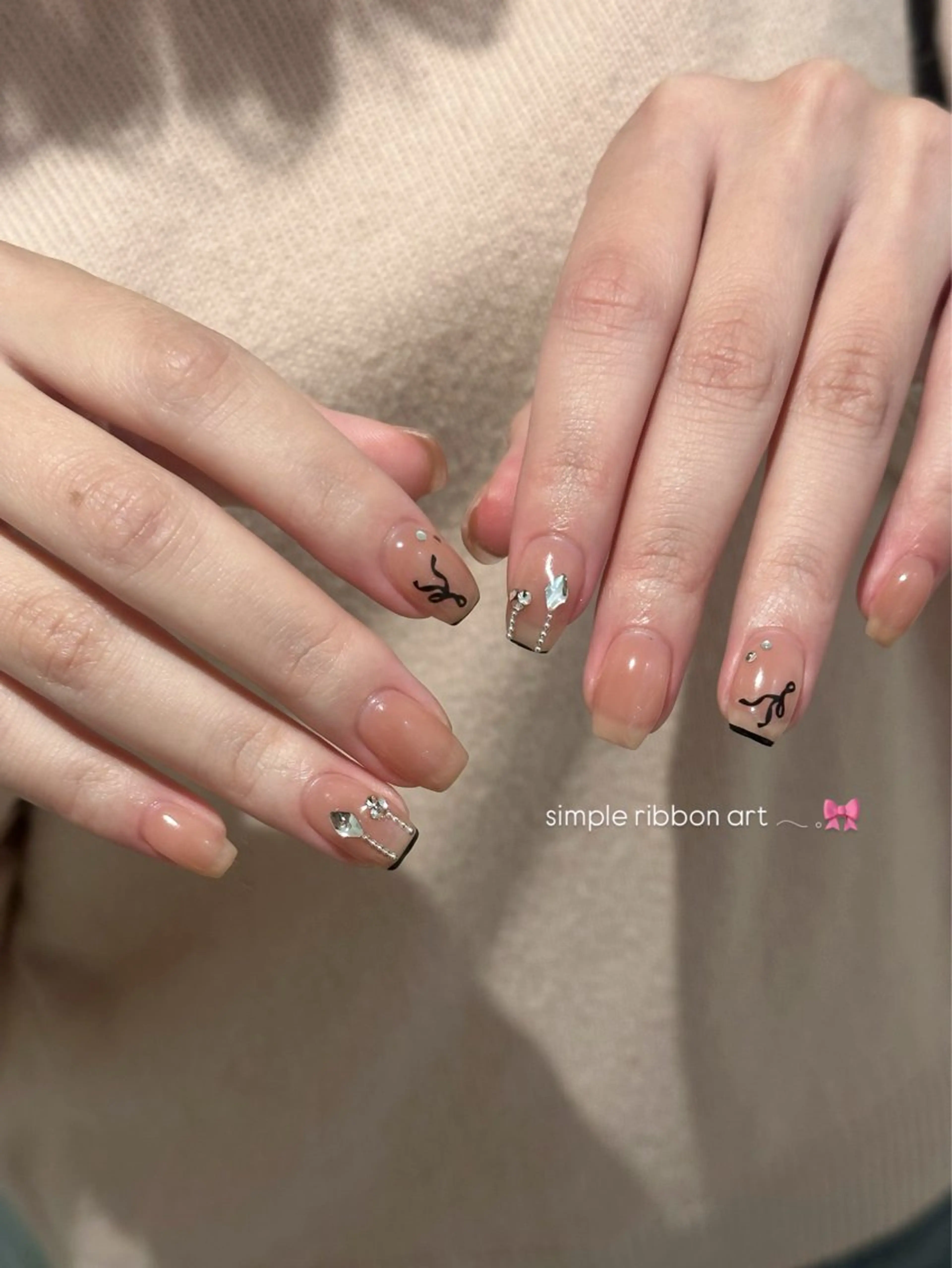 ネイル ハンドネイル 韓国𝐧𝐚𝐢𝐥 🇰🇷🤍コガヤマのネイルデザイン