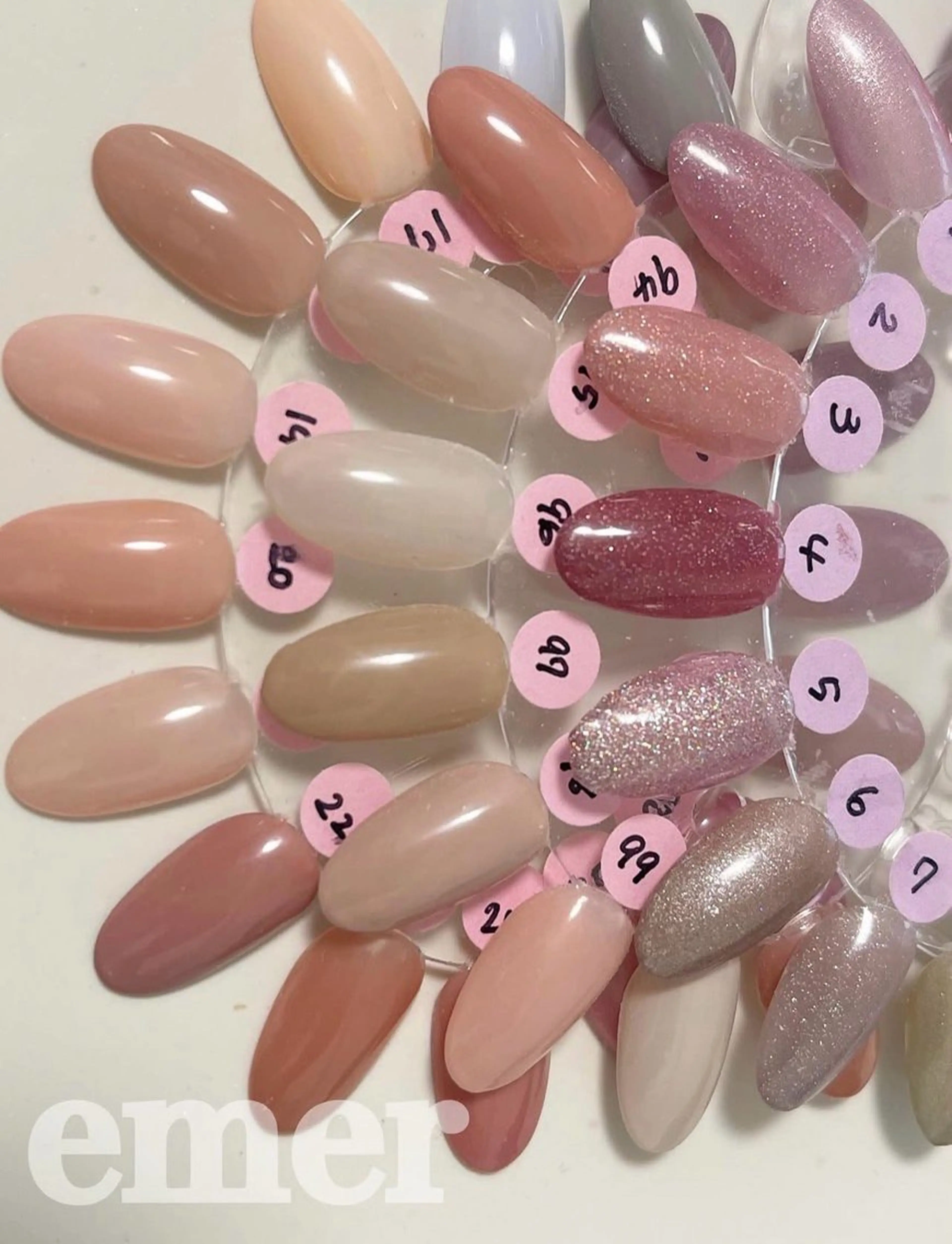 ネイル Nail&Eeylash MOOI所属・emer Sayuriのネイルデザイン