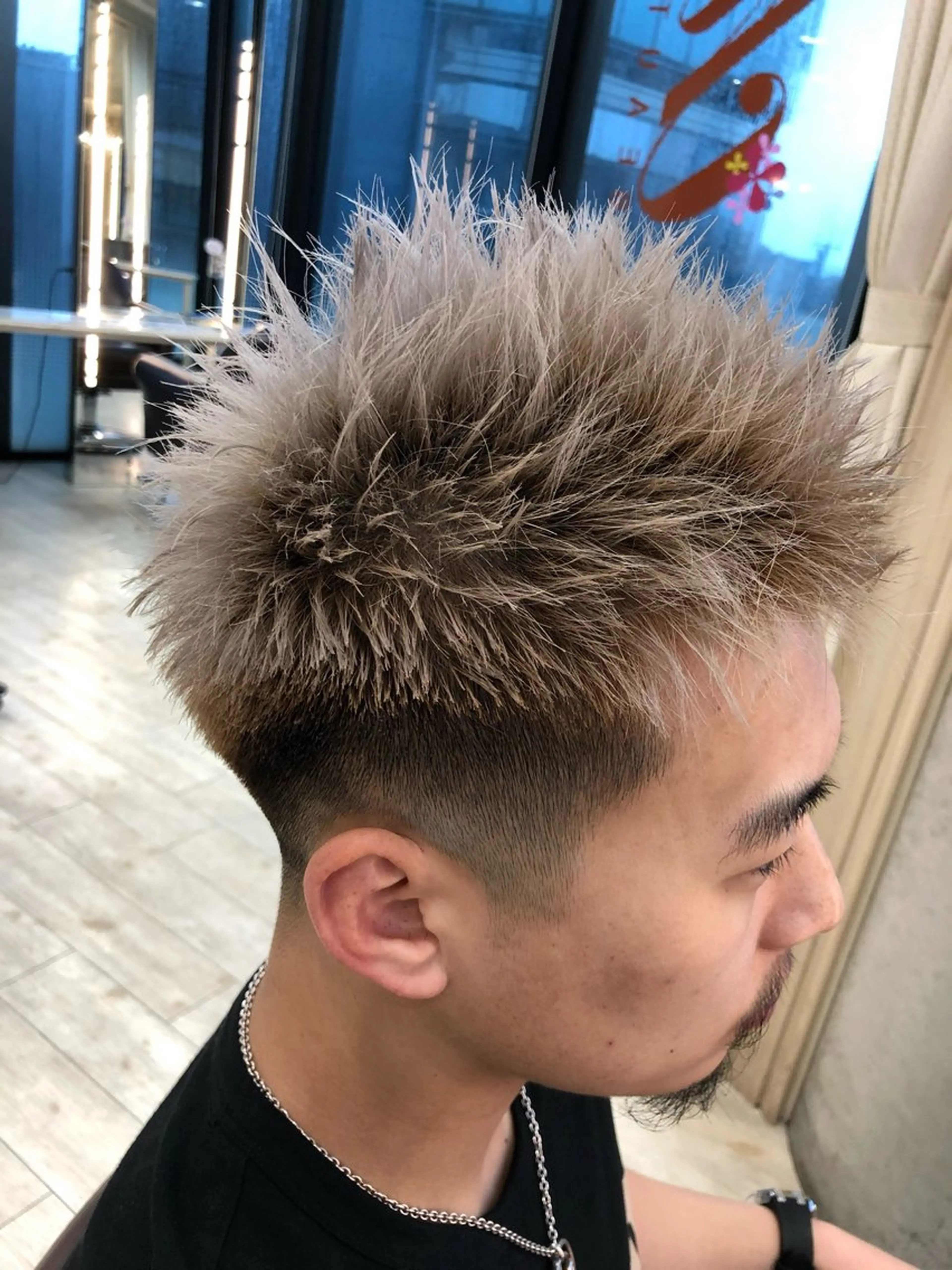 ショート カラー メンズ ビジネス メンズハイトーン マッシュ メンズパーマ スパイキーショート カット ⚾️横浜メンズカット 阿部龍馬🍺🍔のヘアスタイル