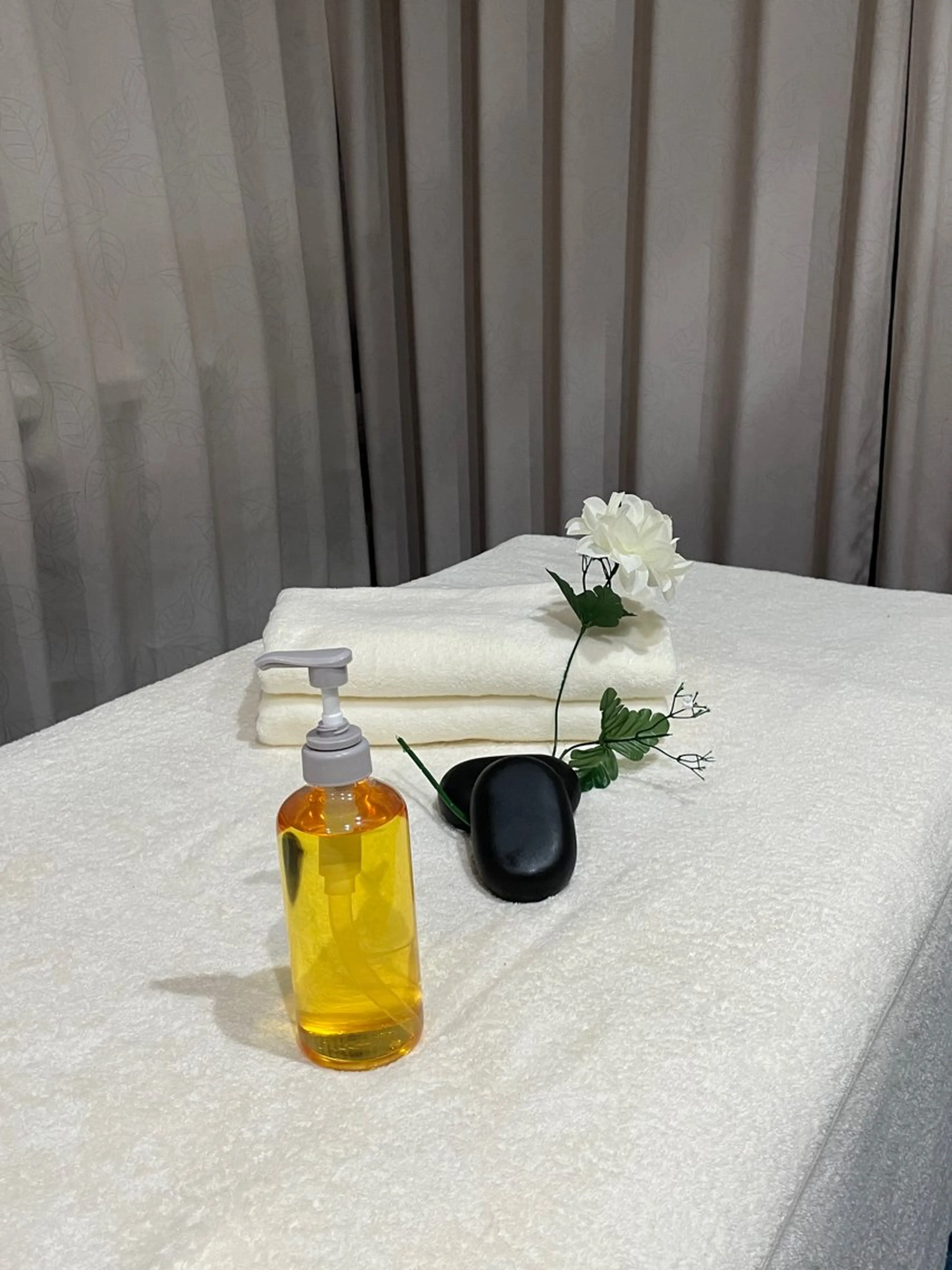 【冷え・自律神経ケア】漢方温通×神経調整｜全身経絡オイル調理60分の写真