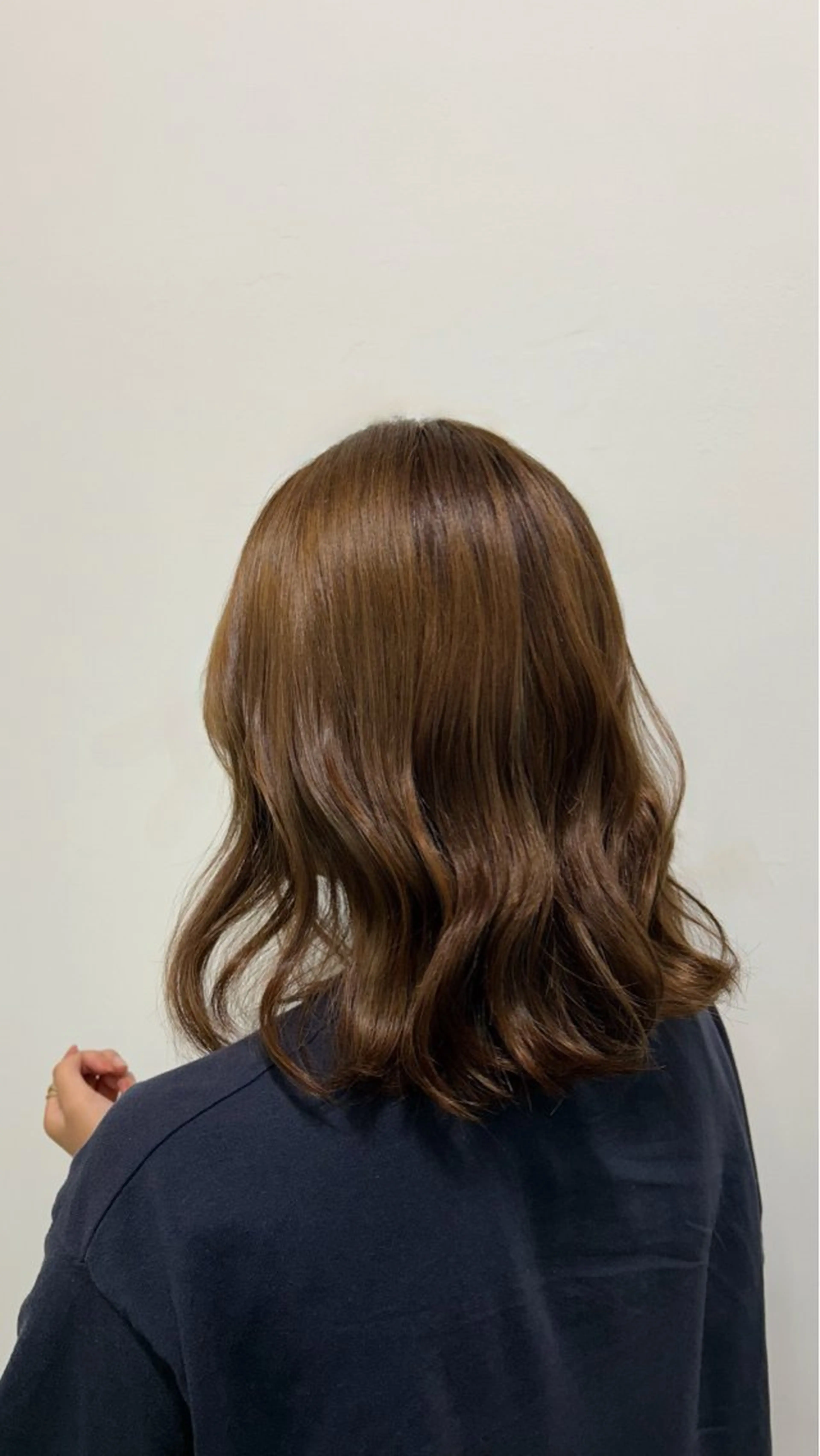 ミディアム 松井 詩織のヘアスタイル