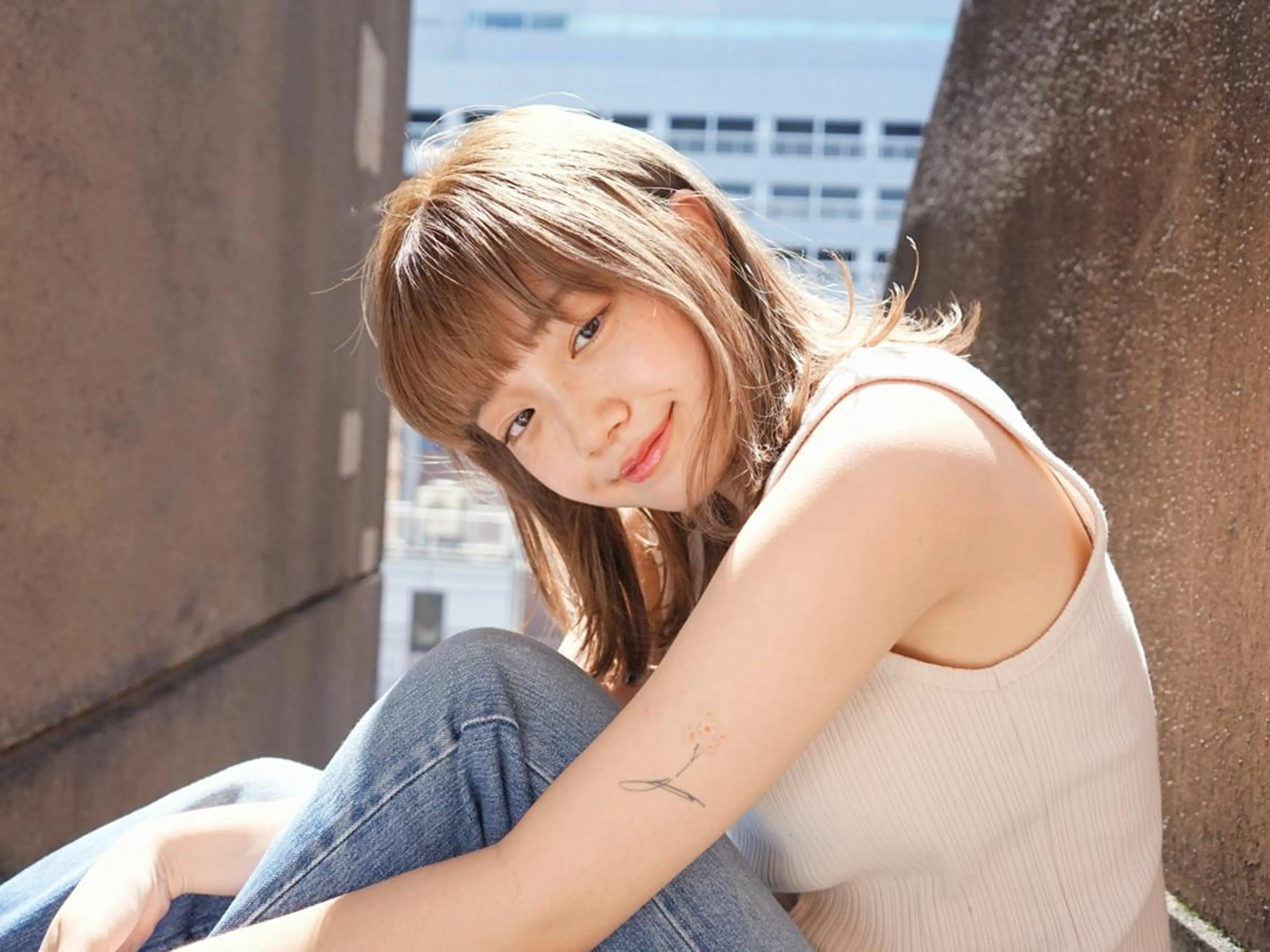 ミディアム ミディアムパーマ ケアカラー ラベンダーベージュ 髪質改善 韓国風ヘア カット ヘアカラー トリートメント ヘアケア特化型サロン newi 梅田のヘアスタイル