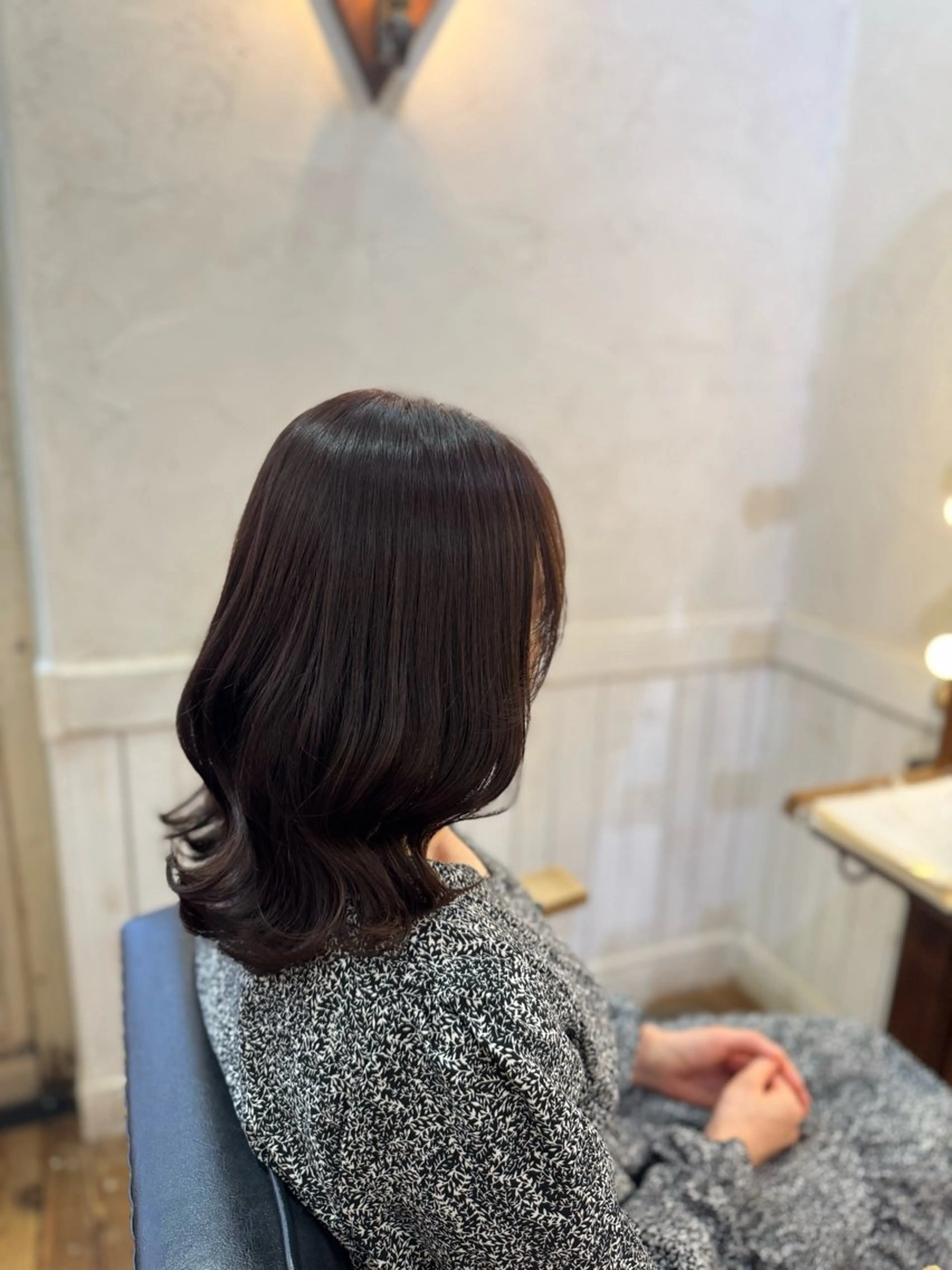 ミディアム 大橋 彩芽のヘアスタイル