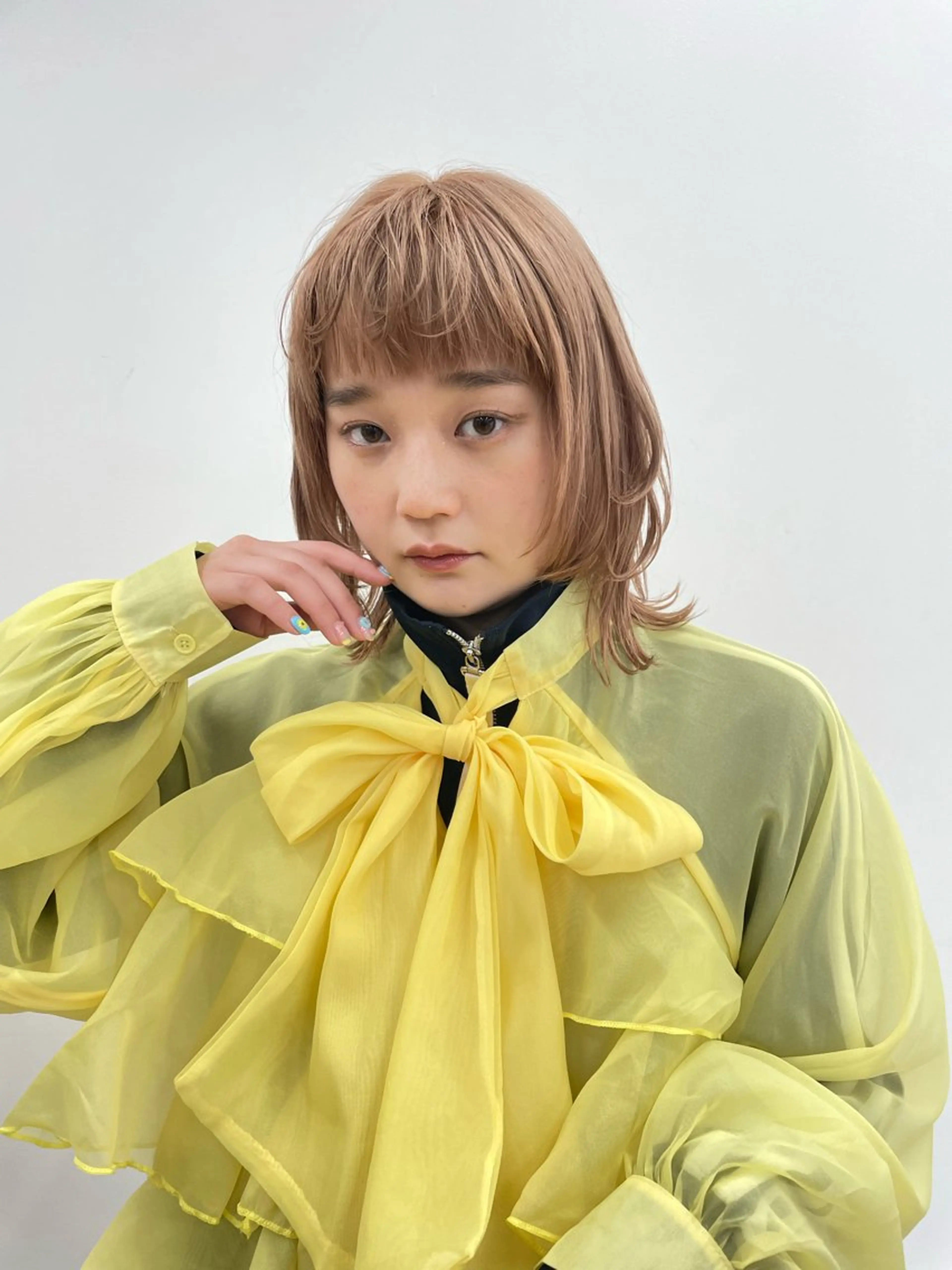 ショート カラー ヘアアレンジ ボブ/透明感ベージュ 🫧クルミ🌟のヘアスタイル