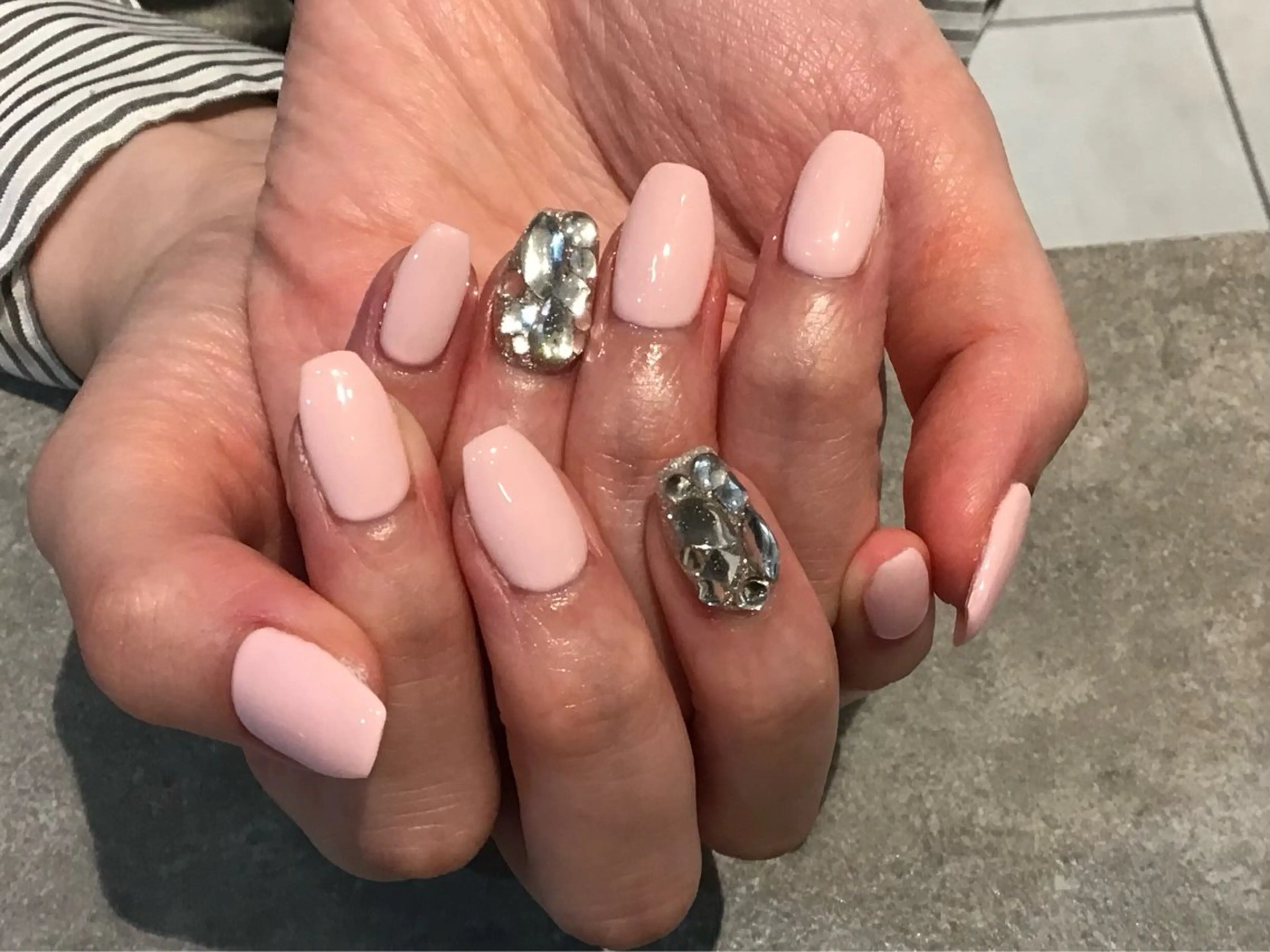 ネイル ハンドネイル Nest 蜂谷のネイルデザイン