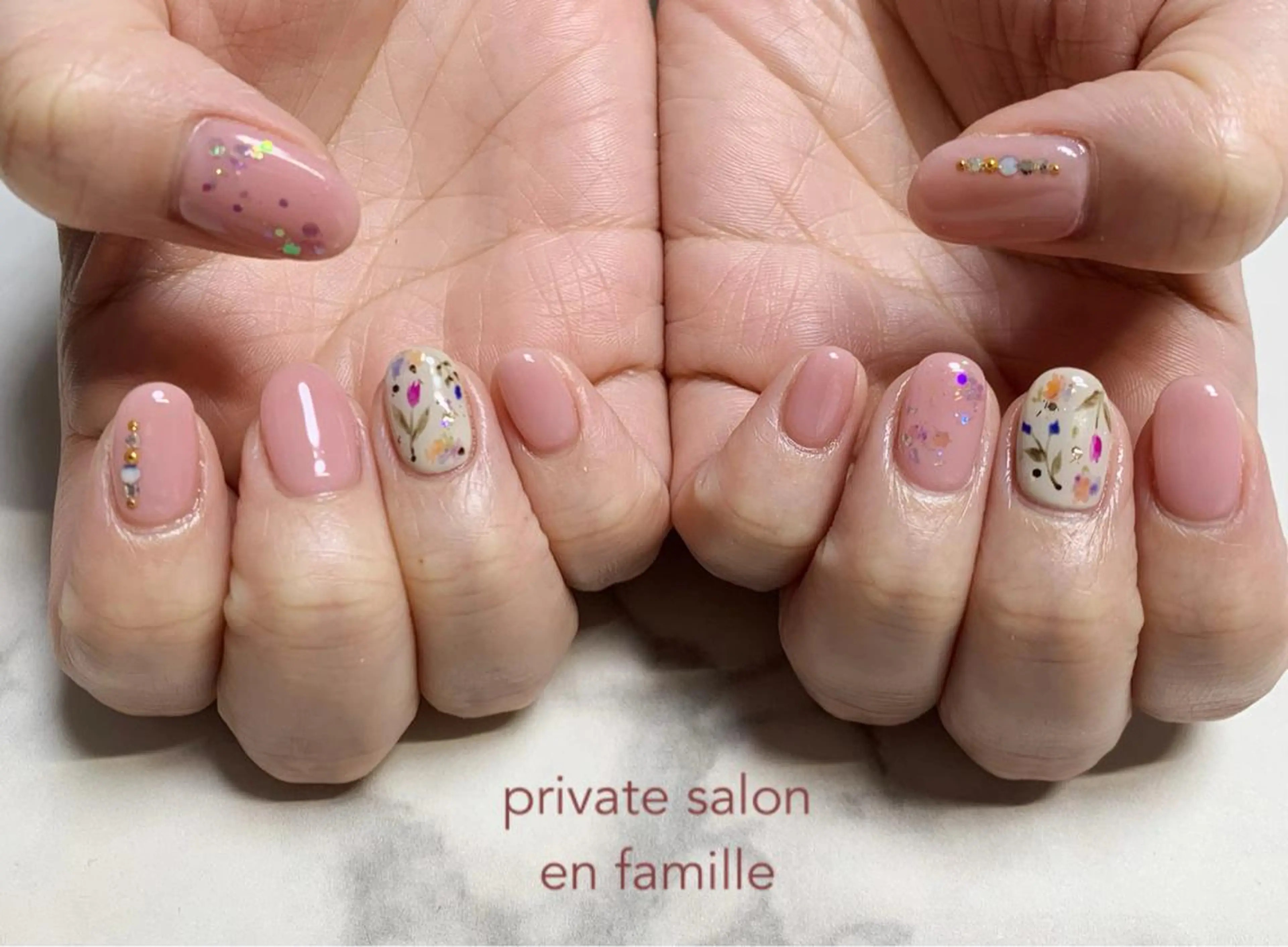 ネイル ハンドネイル nail salon en familleのネイルデザイン