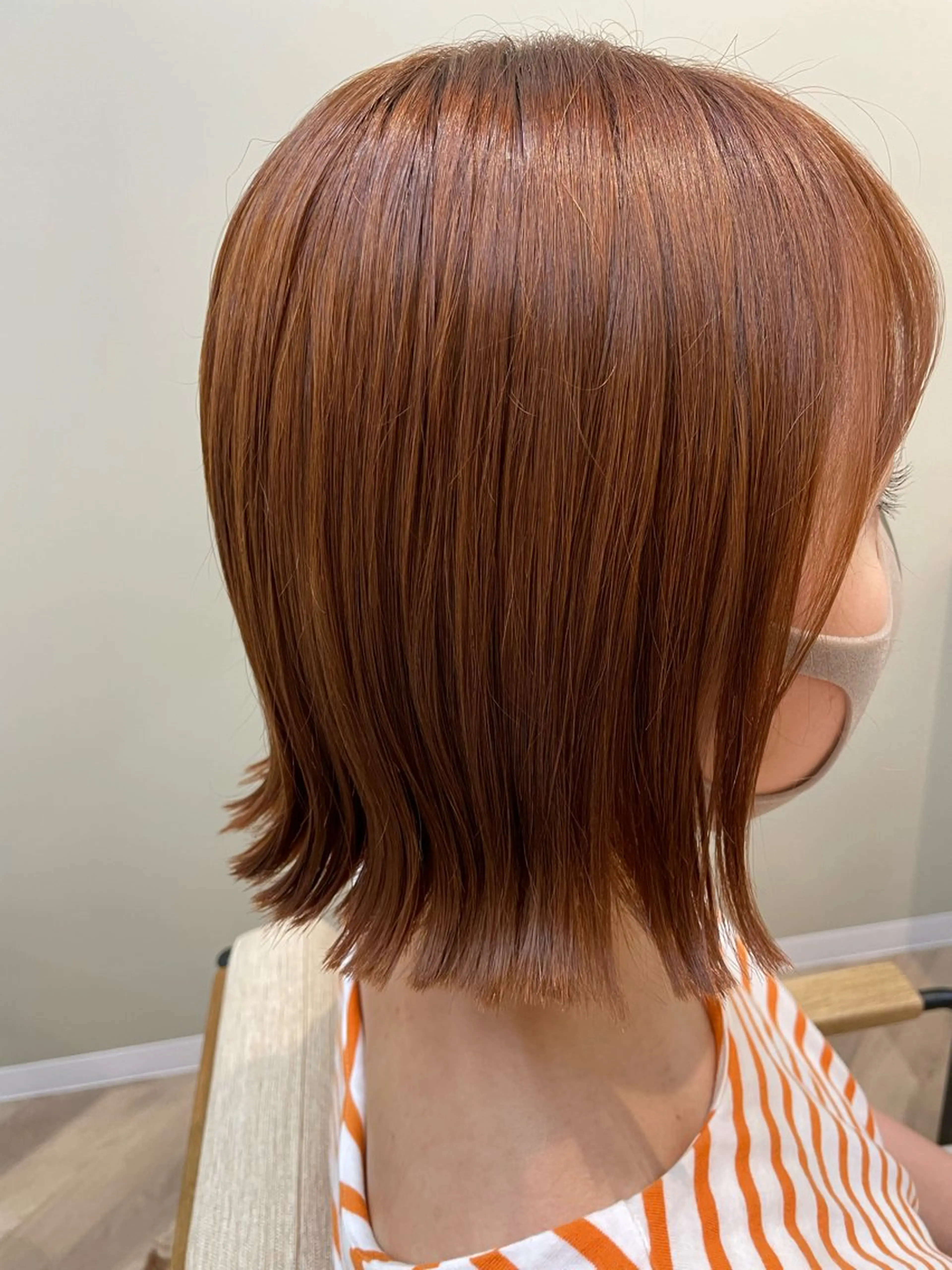 ショート ボブ 外ハネヘア 岸田 怜奈のヘアスタイル