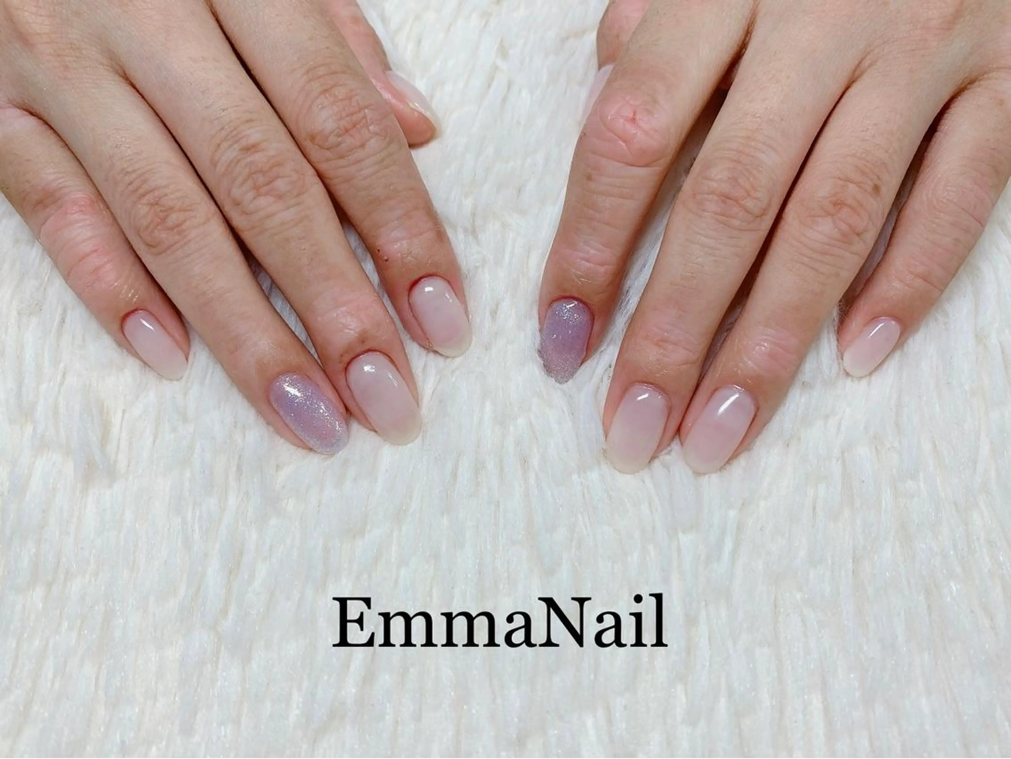 ネイル ジェルネイル ワンカラーネイル ハンドネイル salon EM&A emiのネイルデザイン