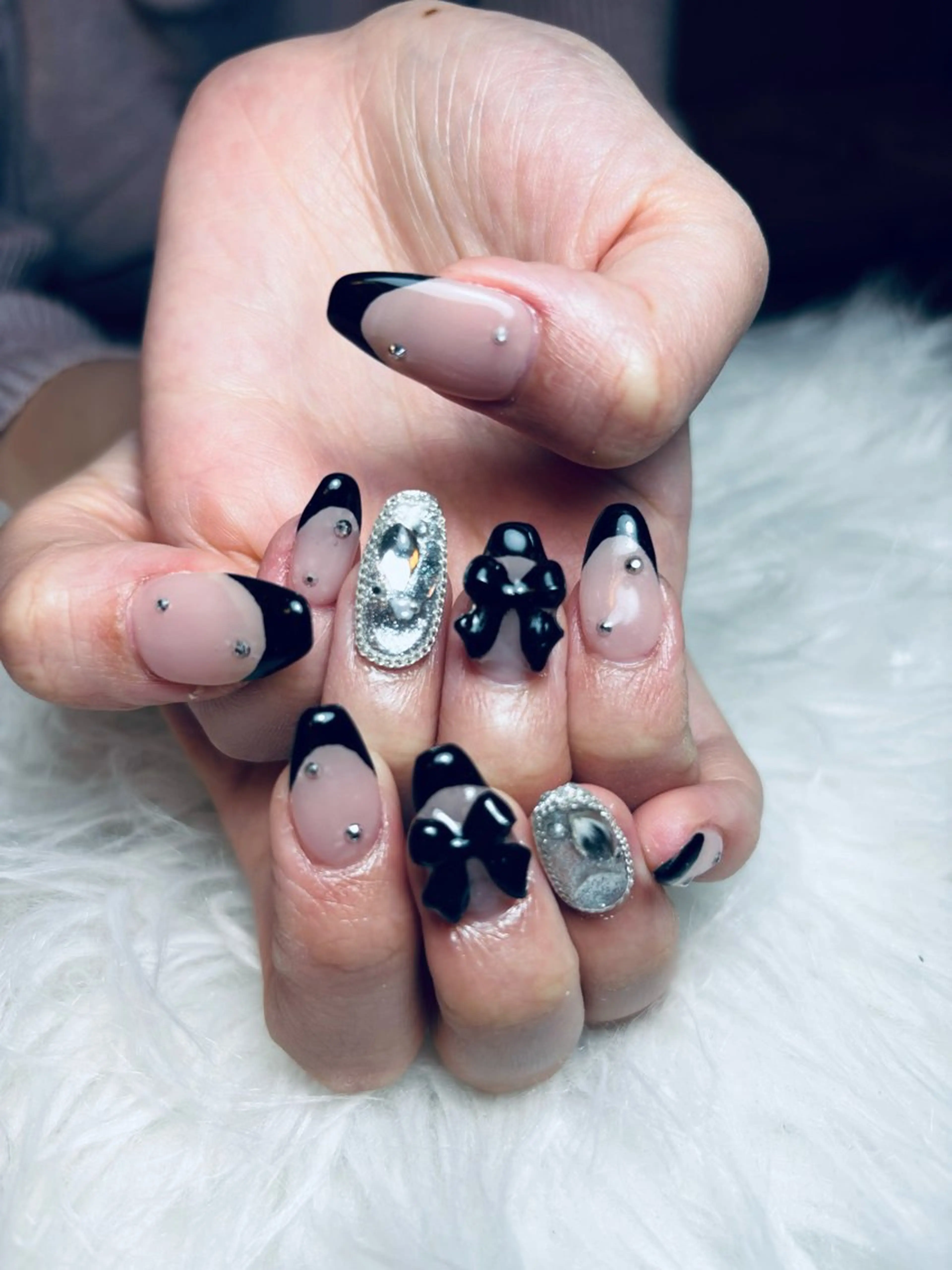 ネイル H3 Nail Tsuki🦋💙のネイルデザイン