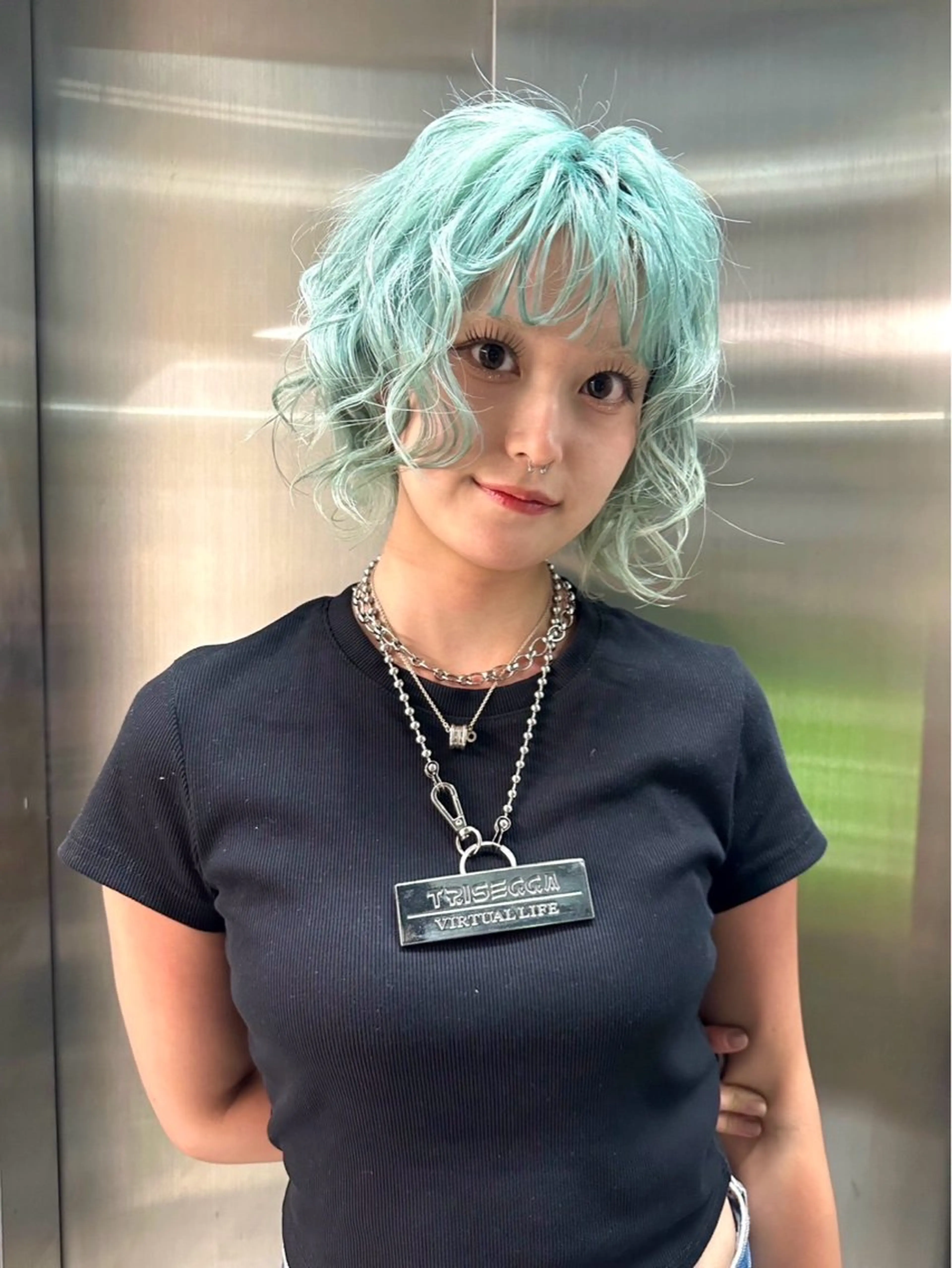 カラー ブリーチ 金森 凜久のヘアスタイル