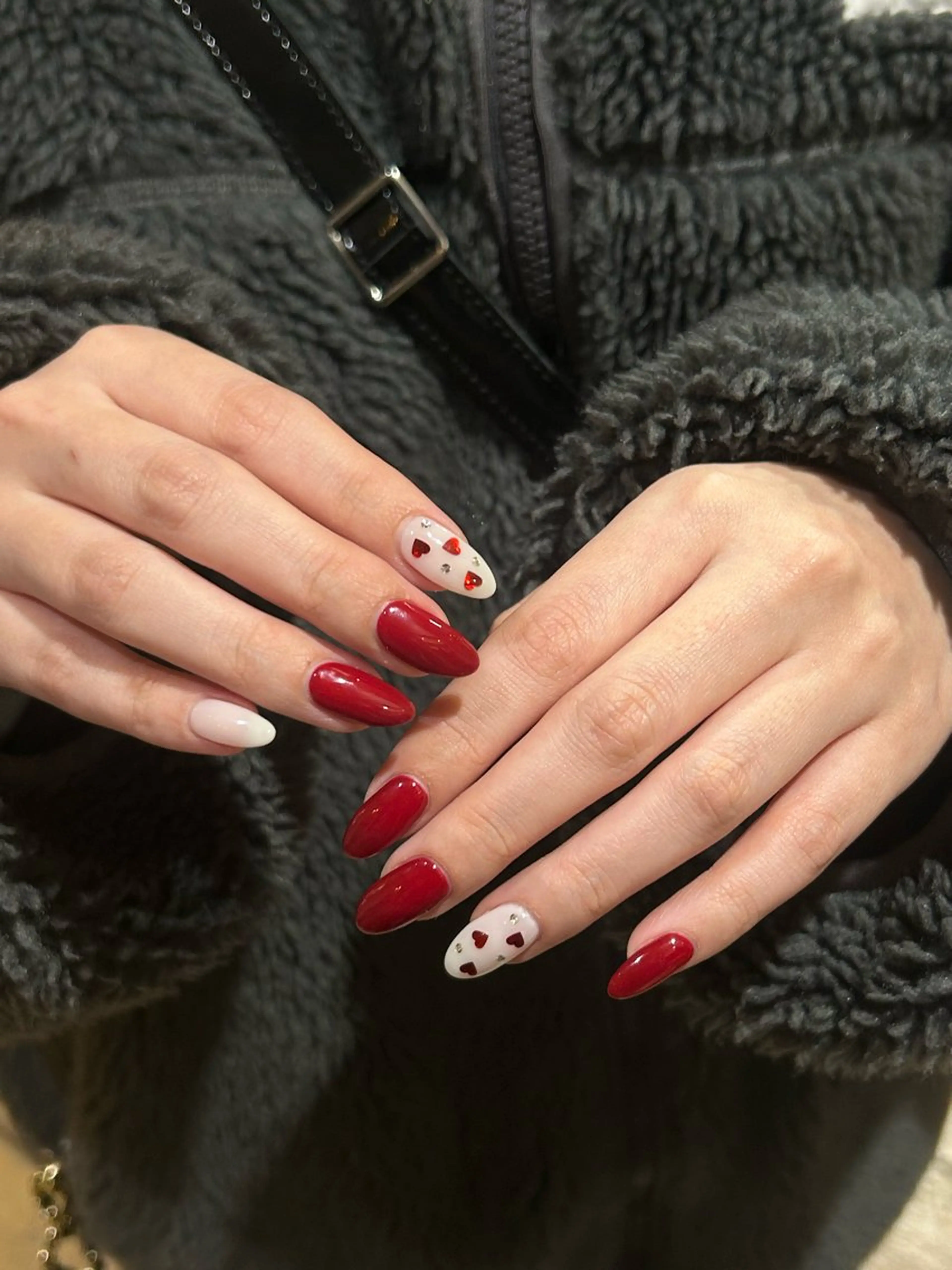 ネイル 持ち込み バレンタイン CLALA Yuri🩶のネイルデザイン