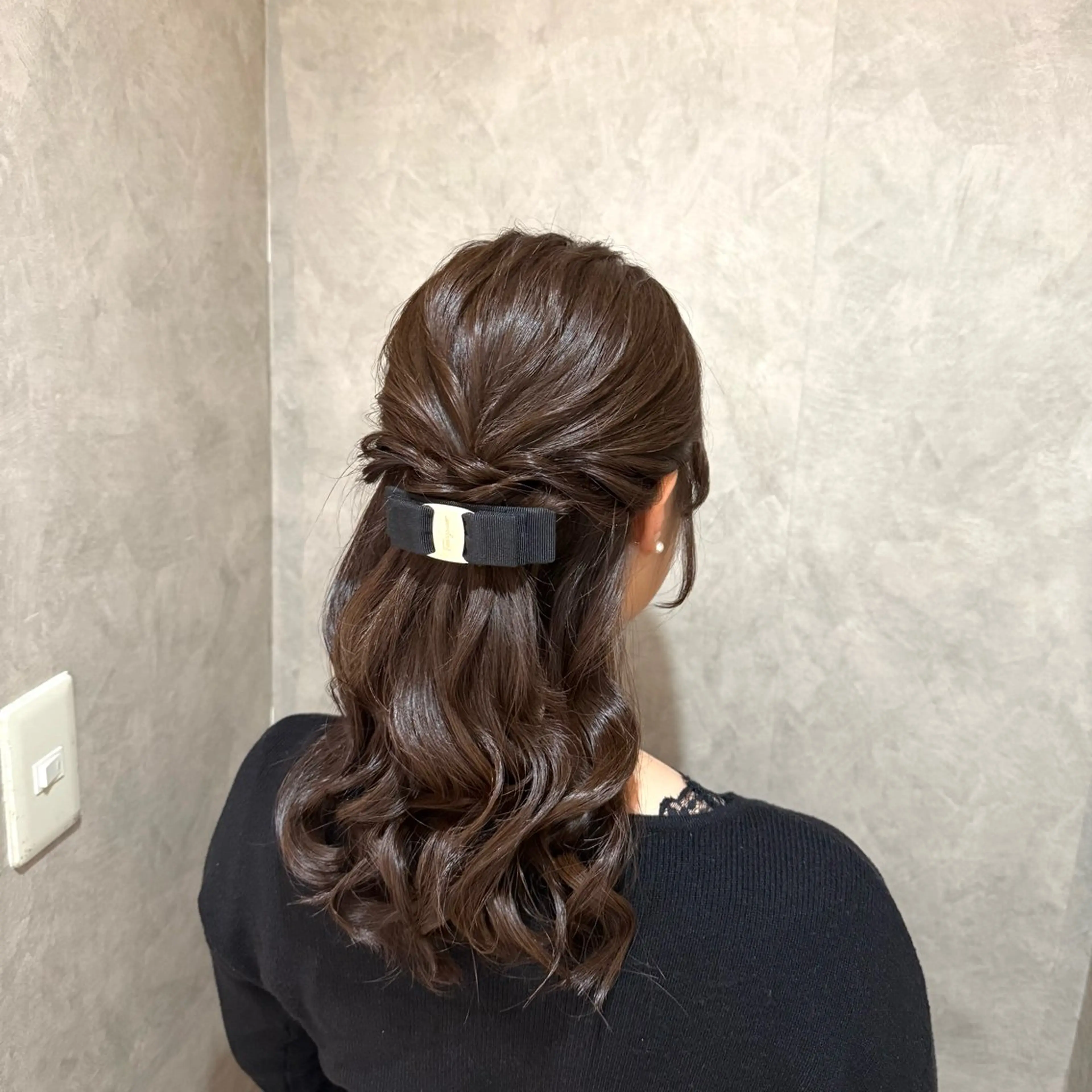 ミディアム ヘアアレンジ 成人式 ハーフアップ 結婚式・ブライダル 卒業式のヘアスタイル ヘアセット 褒められヘアメイク /‎ボブ女子🐶みおのヘアスタイル