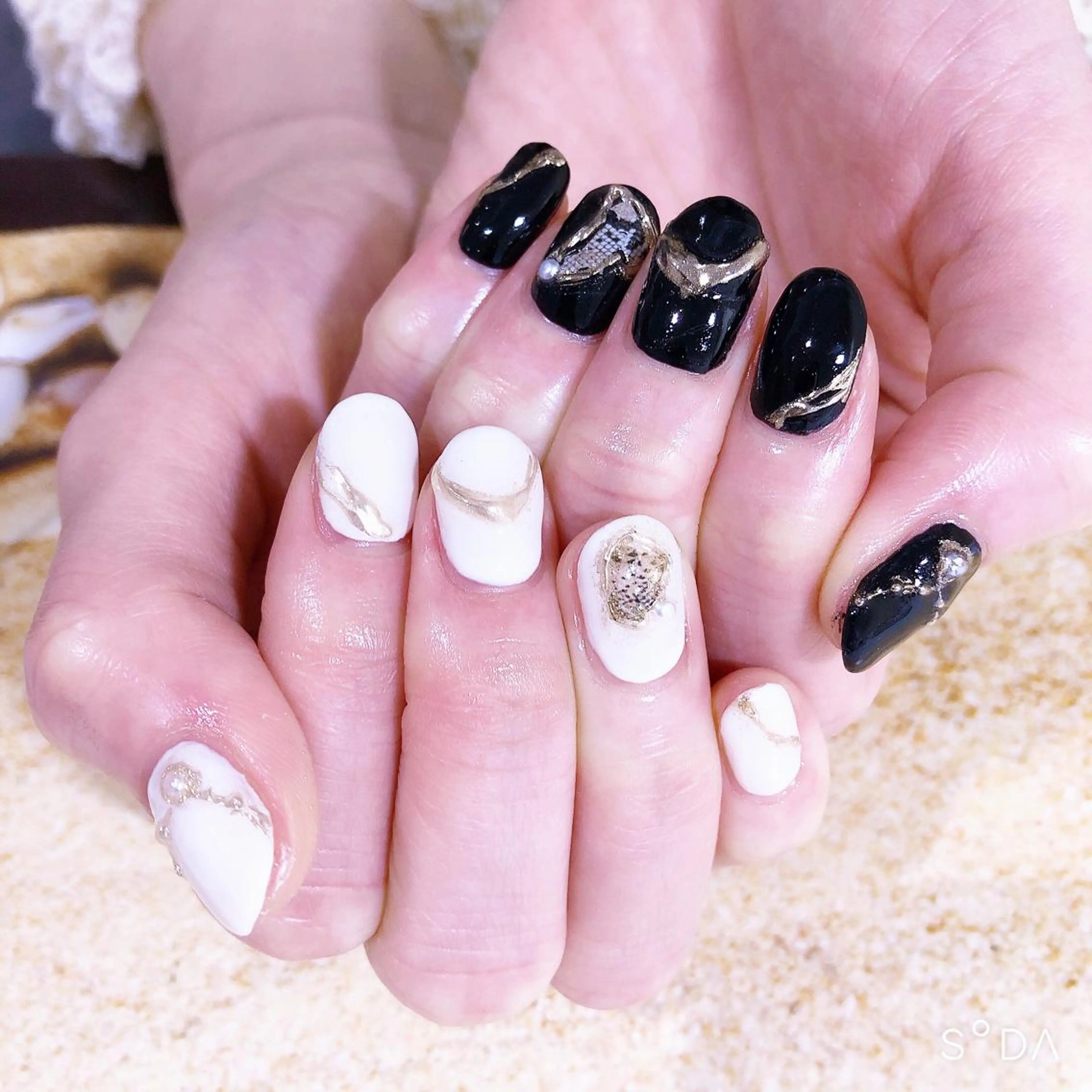 ネイル ニュアンスネイル ハンドネイル 吉野✨ ネイルデザイナー✨のネイルデザイン