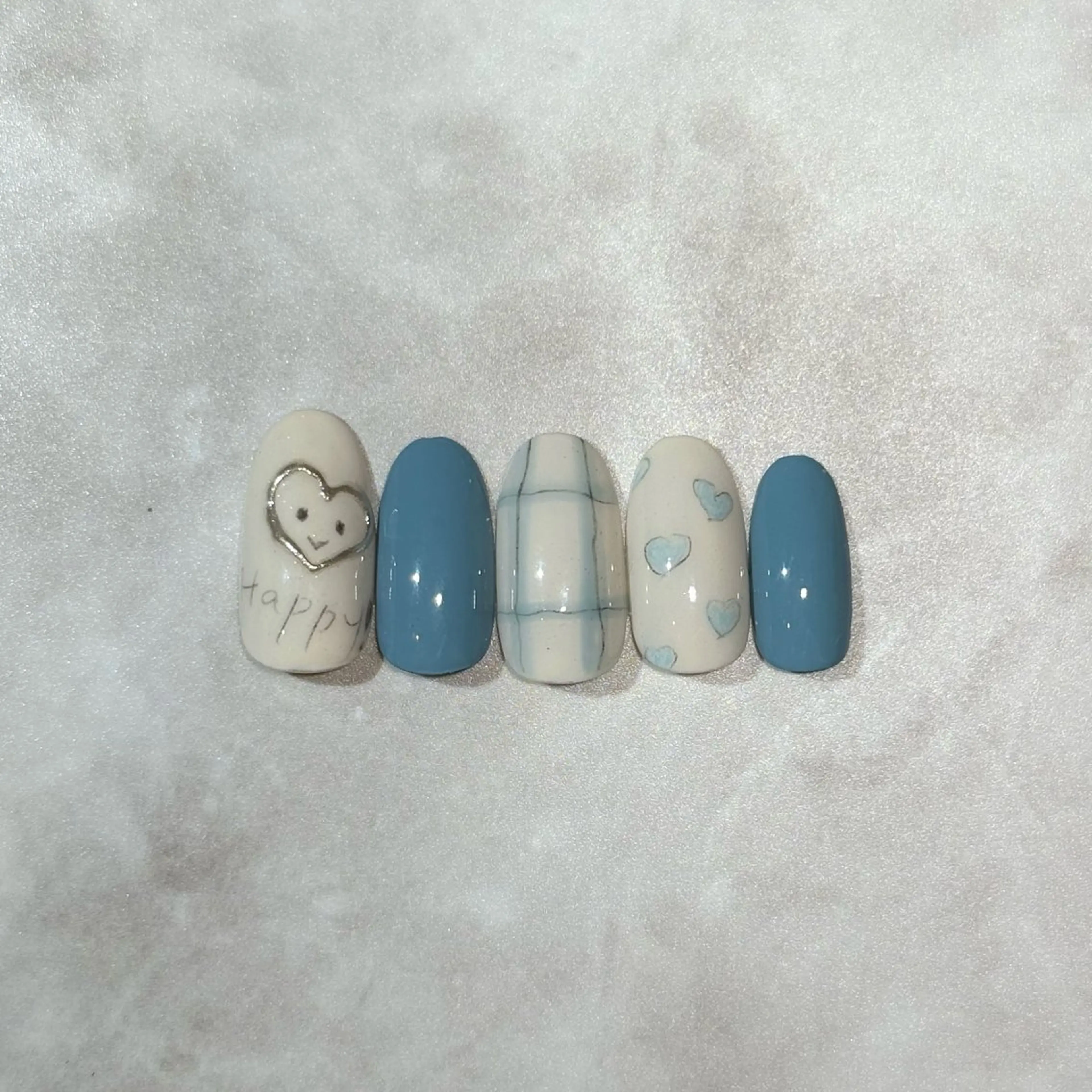 ネイル 🩶 hanaのネイルデザイン