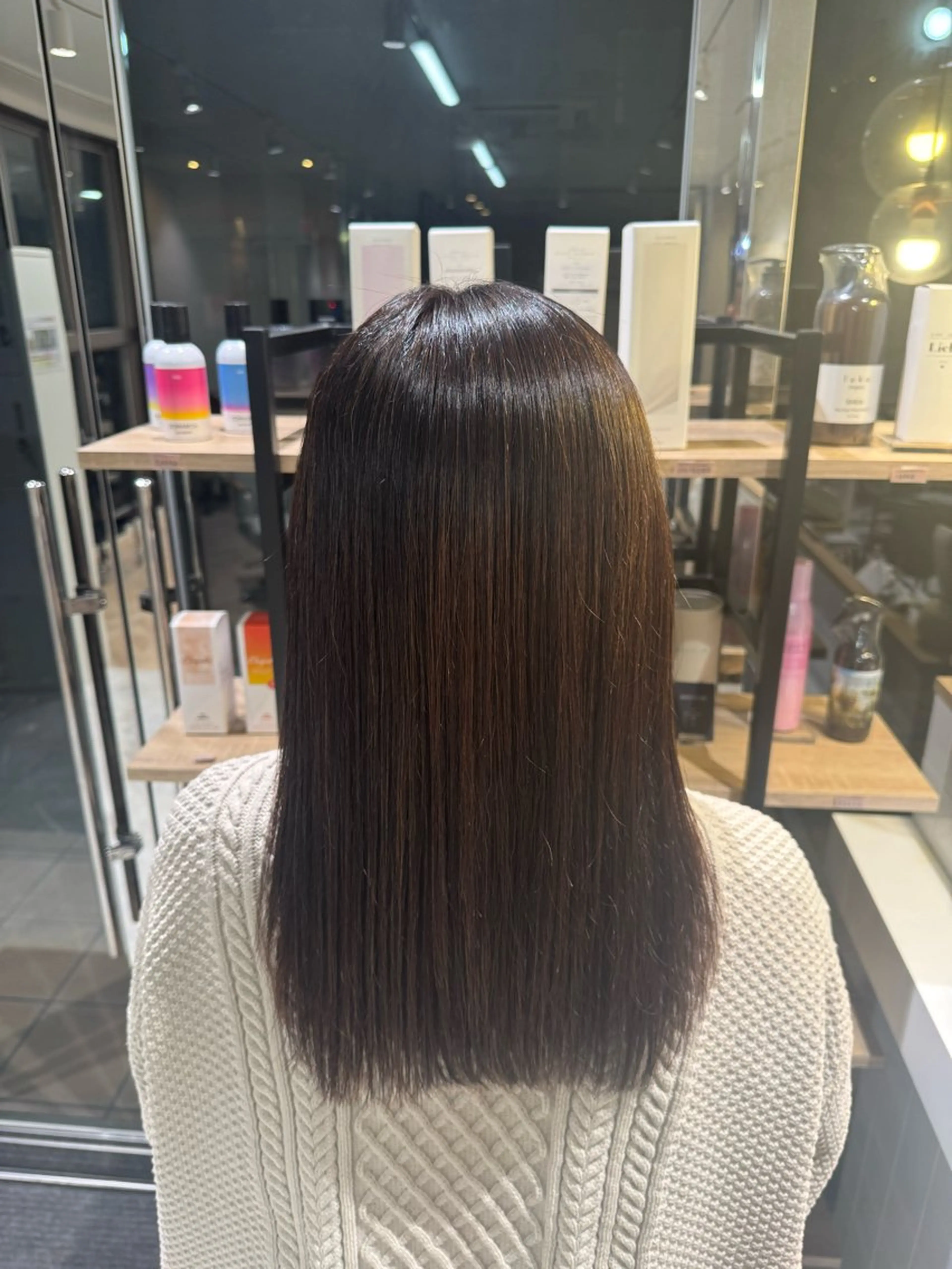 セミロング カラー かねこ くれはのヘアスタイル