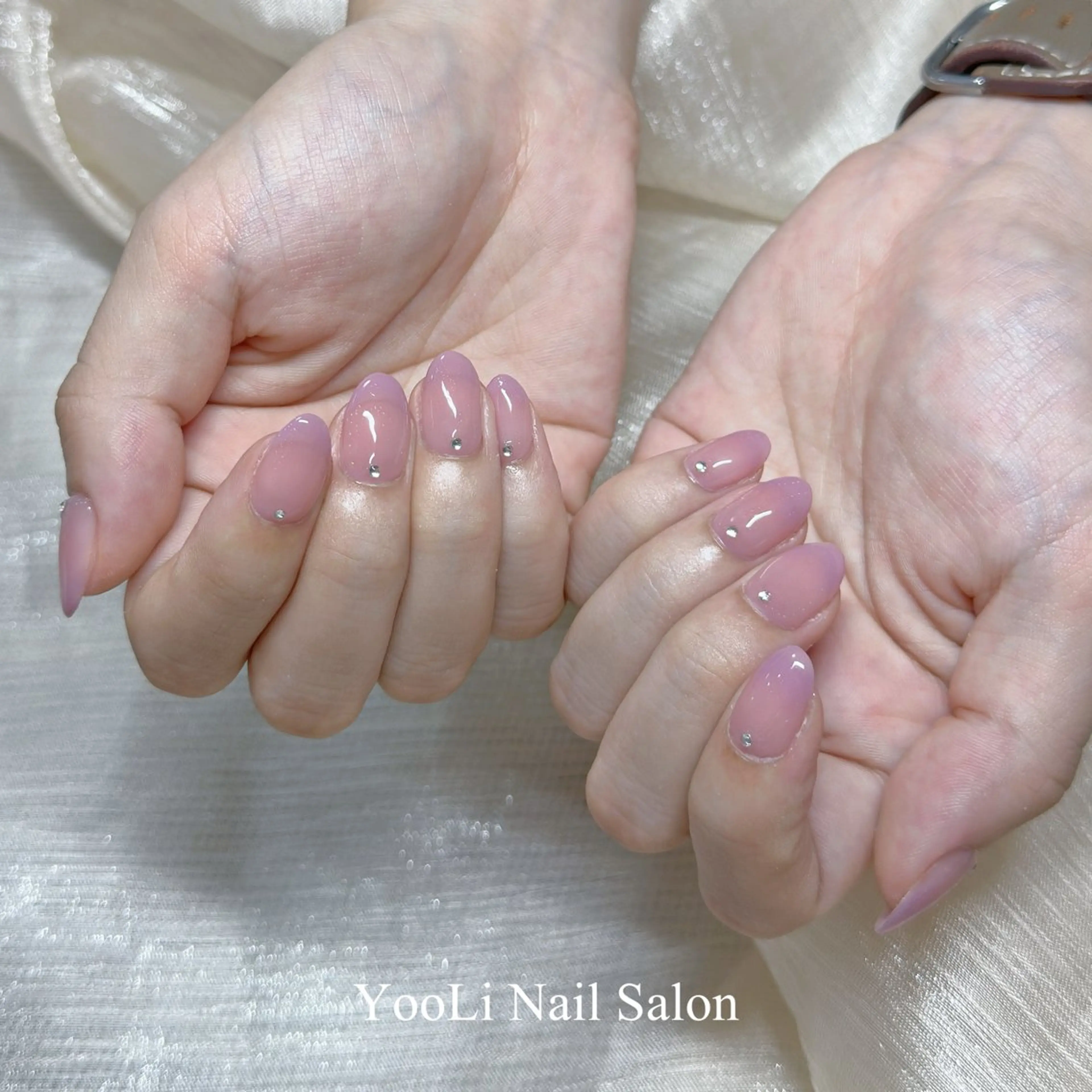 ネイル オーロラネイル チークネイル フレンチネイル ガラスフレンチ グラデーション 🎀 あやのネイルデザイン