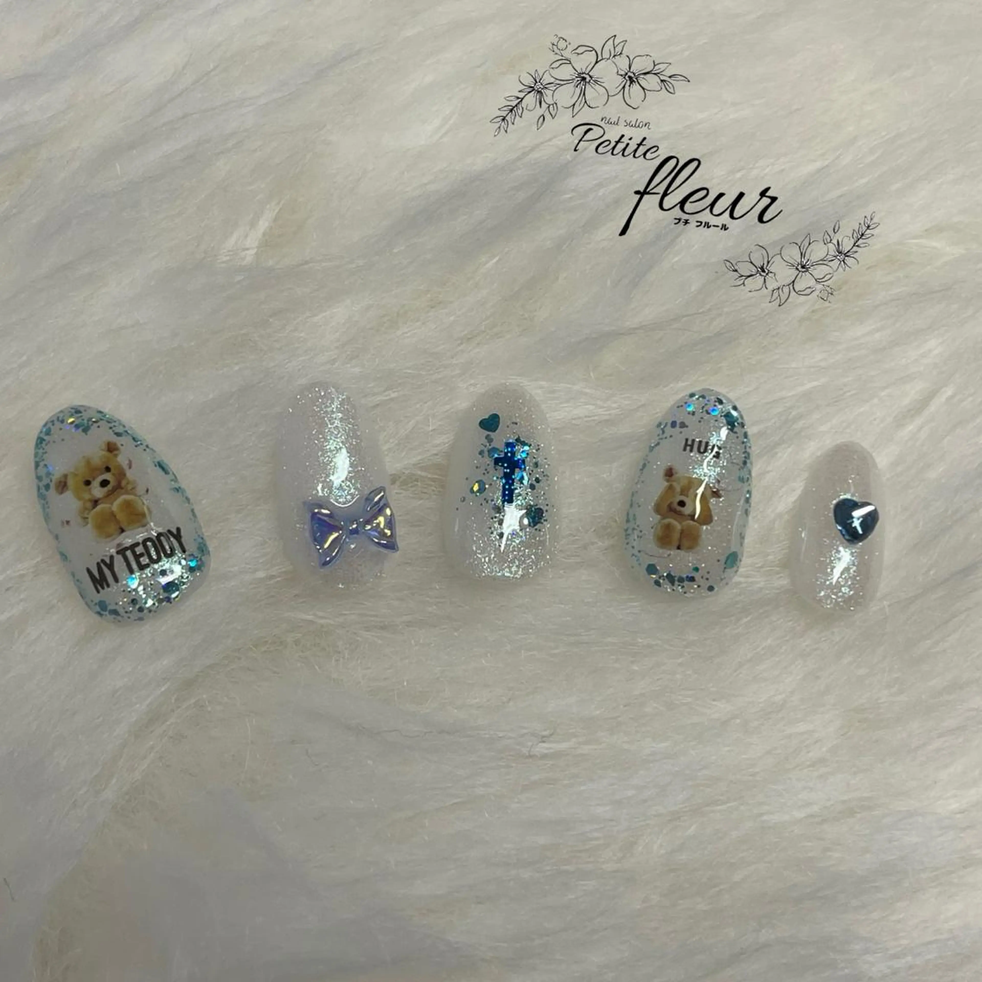 ネイル キラキラネイル ハンドネイル ❁⃘*。Petite fleur❁⃘*りさのネイルデザイン