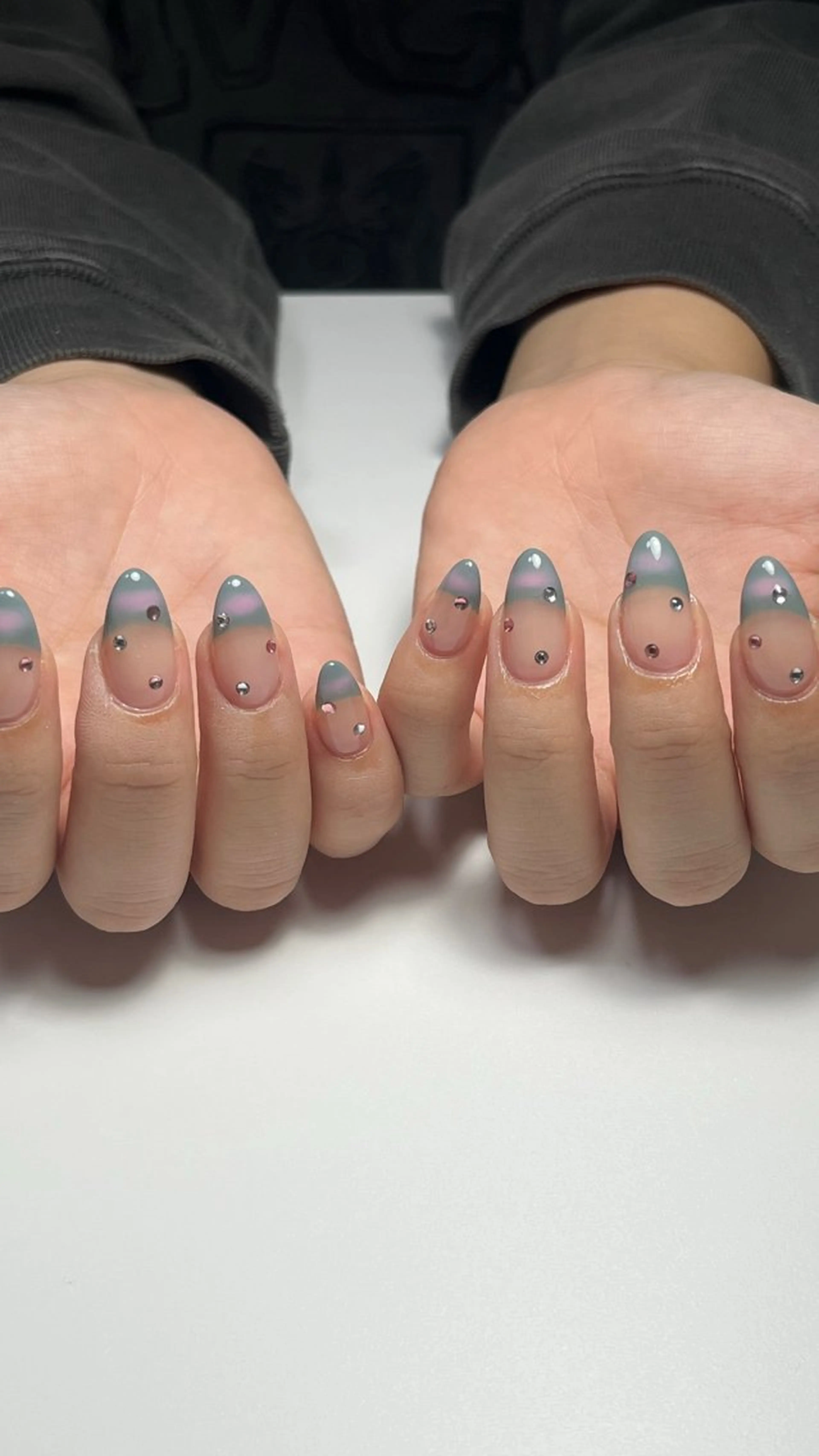ネイル 持ち込み le'a所属・miya .のネイルデザイン