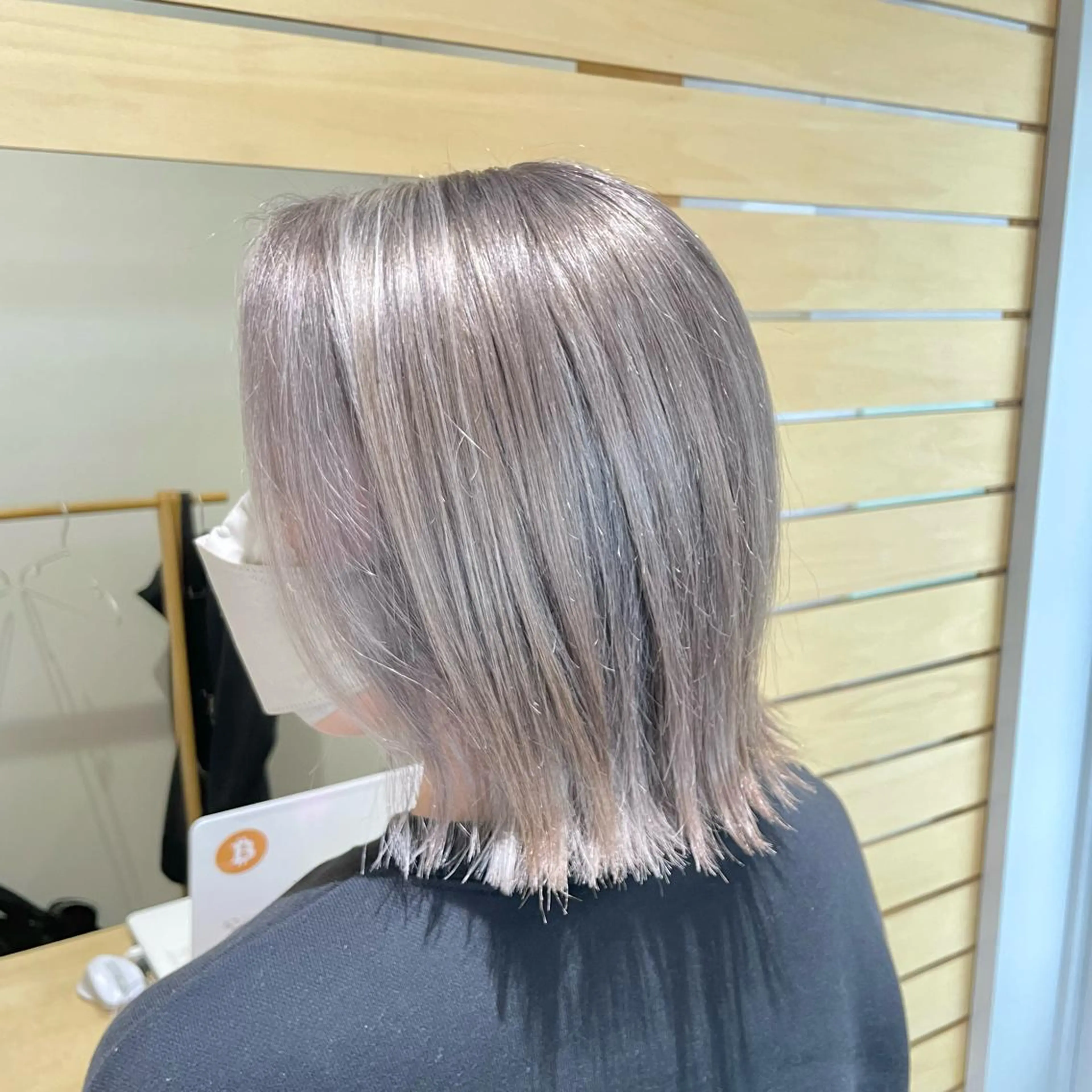 ミディアム カラー ブリーチ ヘアカラー トリートメント RUBEUS【ルベウス】所属・✨艶々カラー🎨 杉本賢人のヘアスタイル