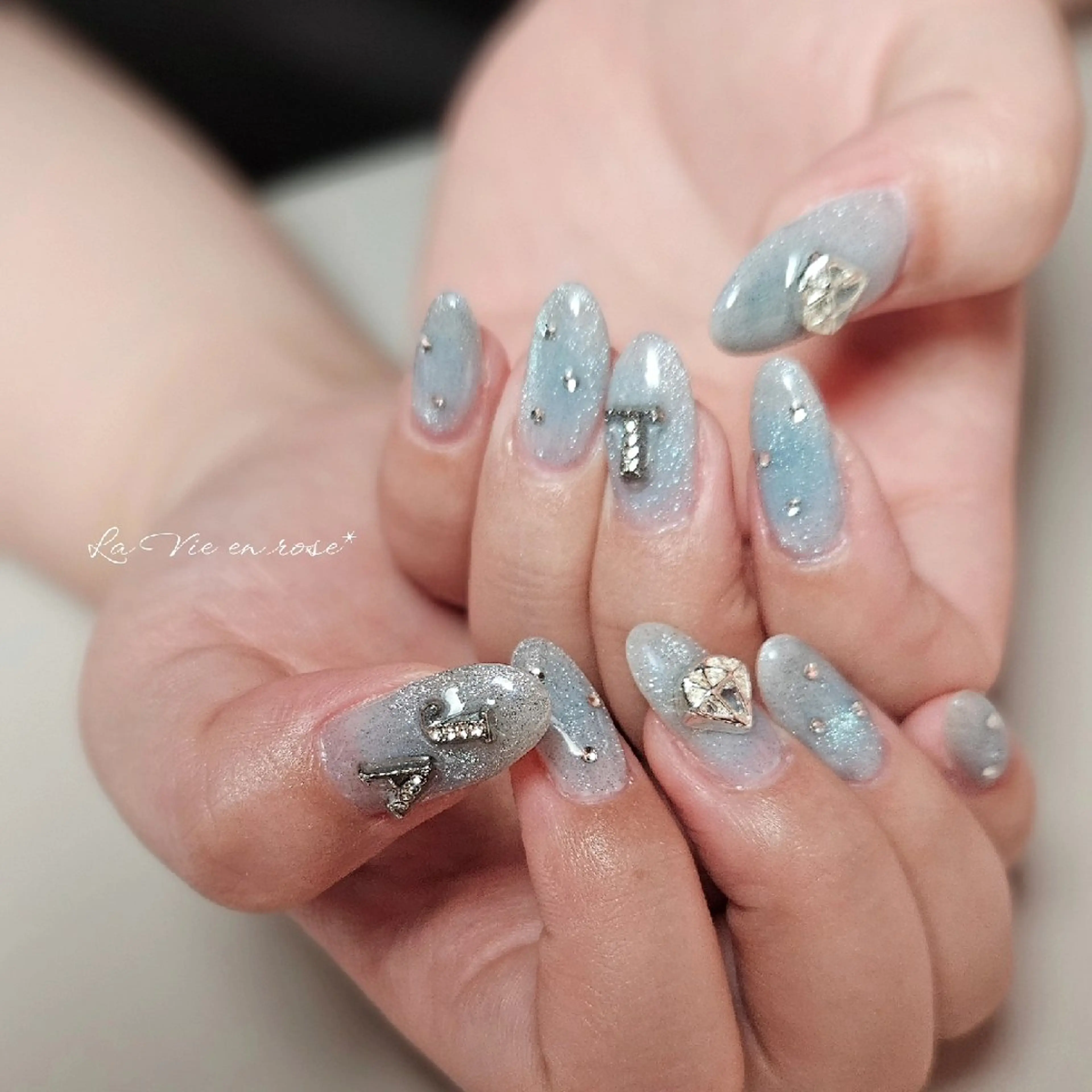 ネイル ラヴィアン ローズのネイルデザイン