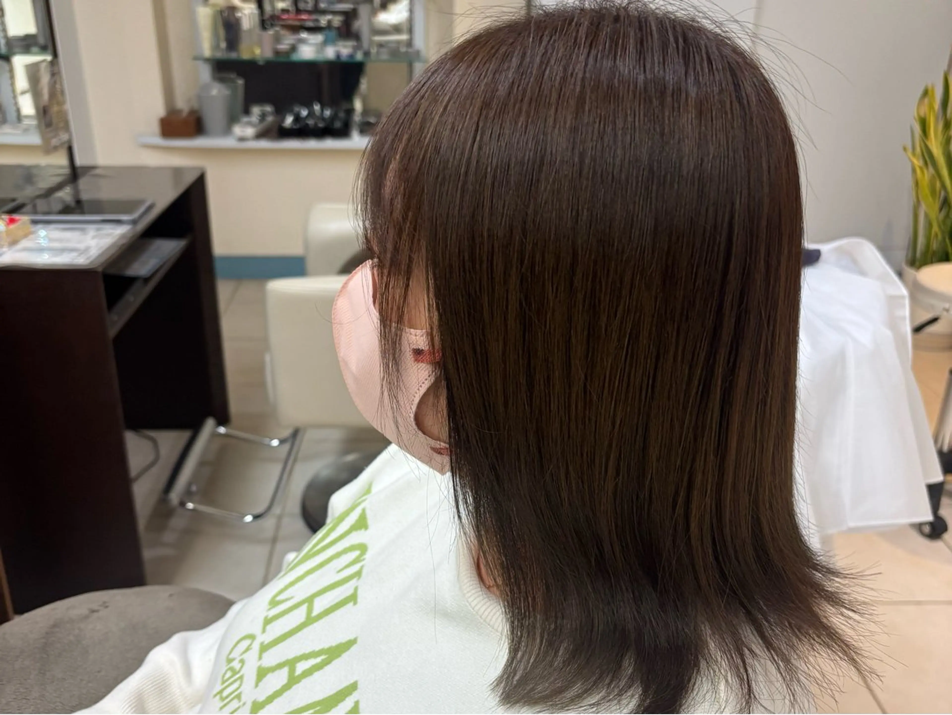 カラー 酒井 千遙のヘアスタイル