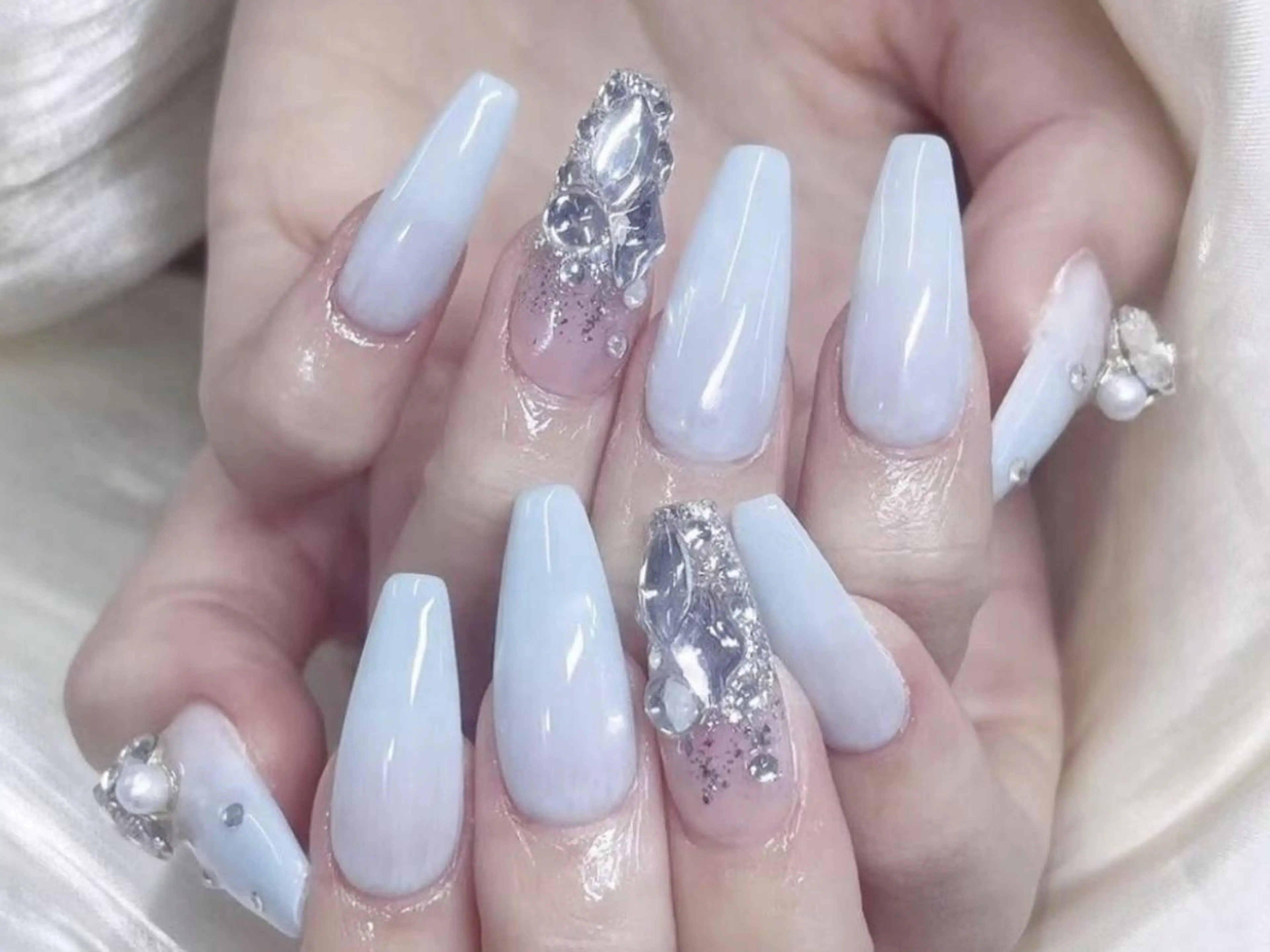 ネイル リリ 奈🎀のネイルデザイン