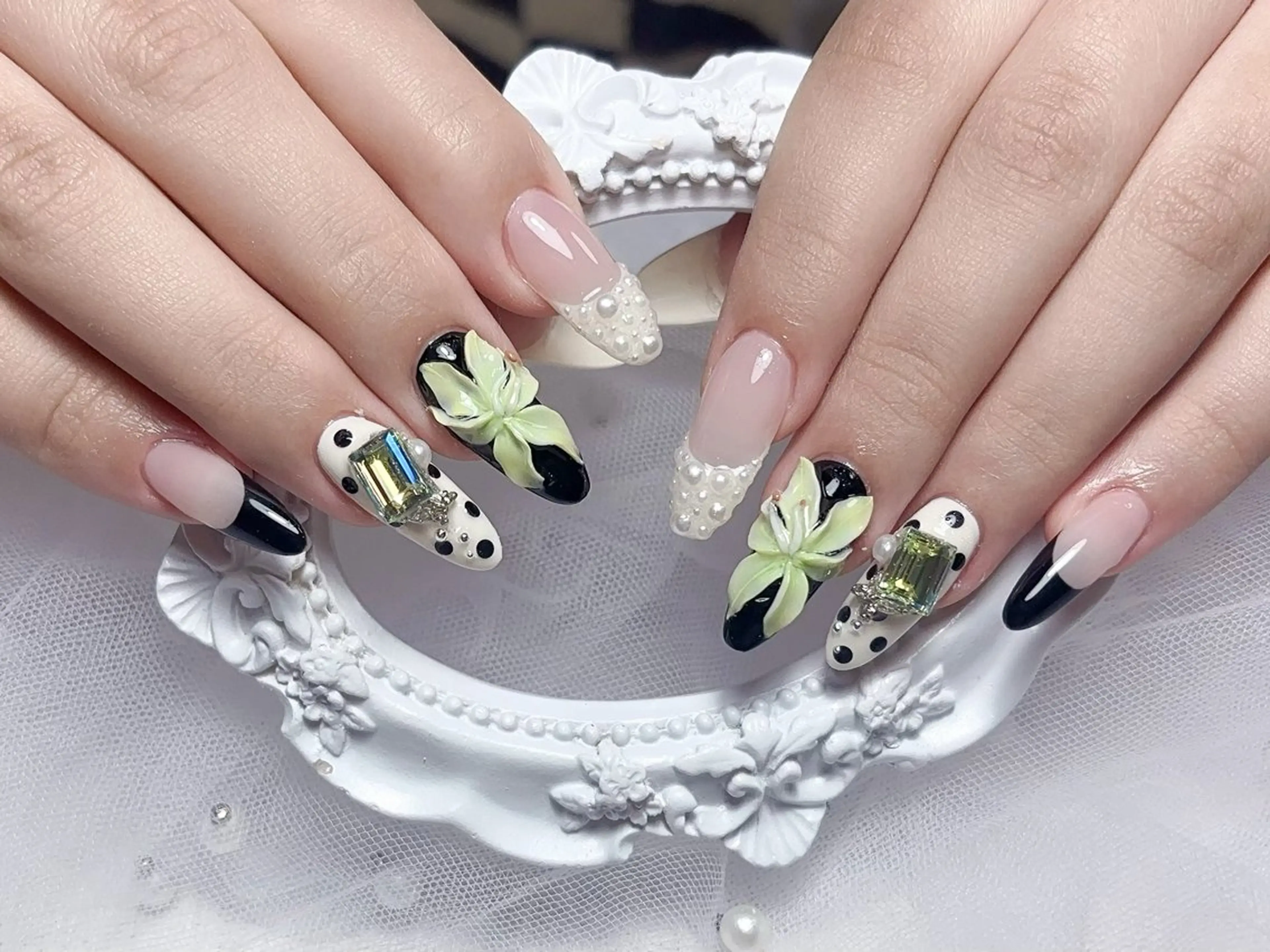 ネイル JUJUネイル所属・JUJU ネイルサロンのネイルデザイン