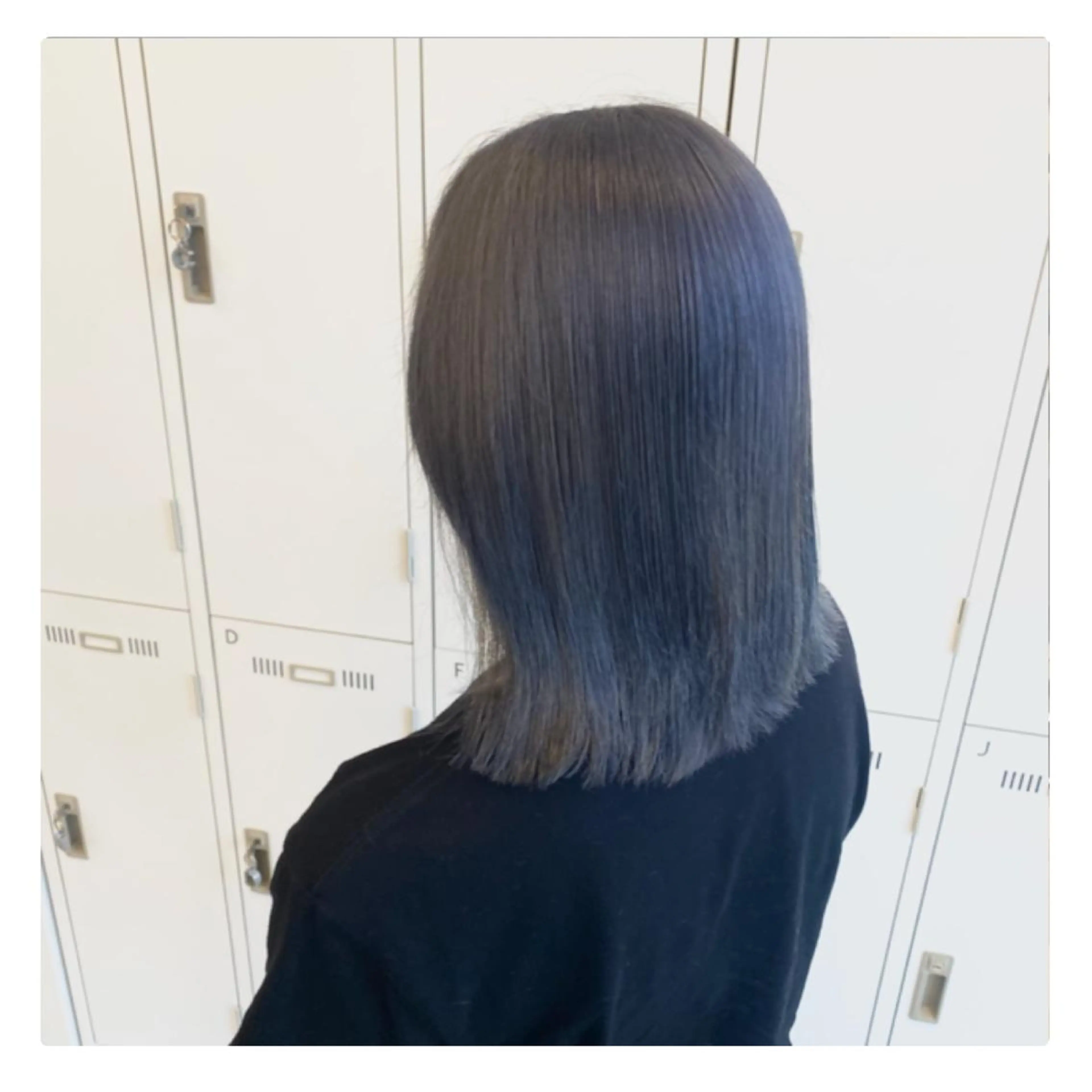 ミディアム カラー YUNA ユウナのヘアスタイル