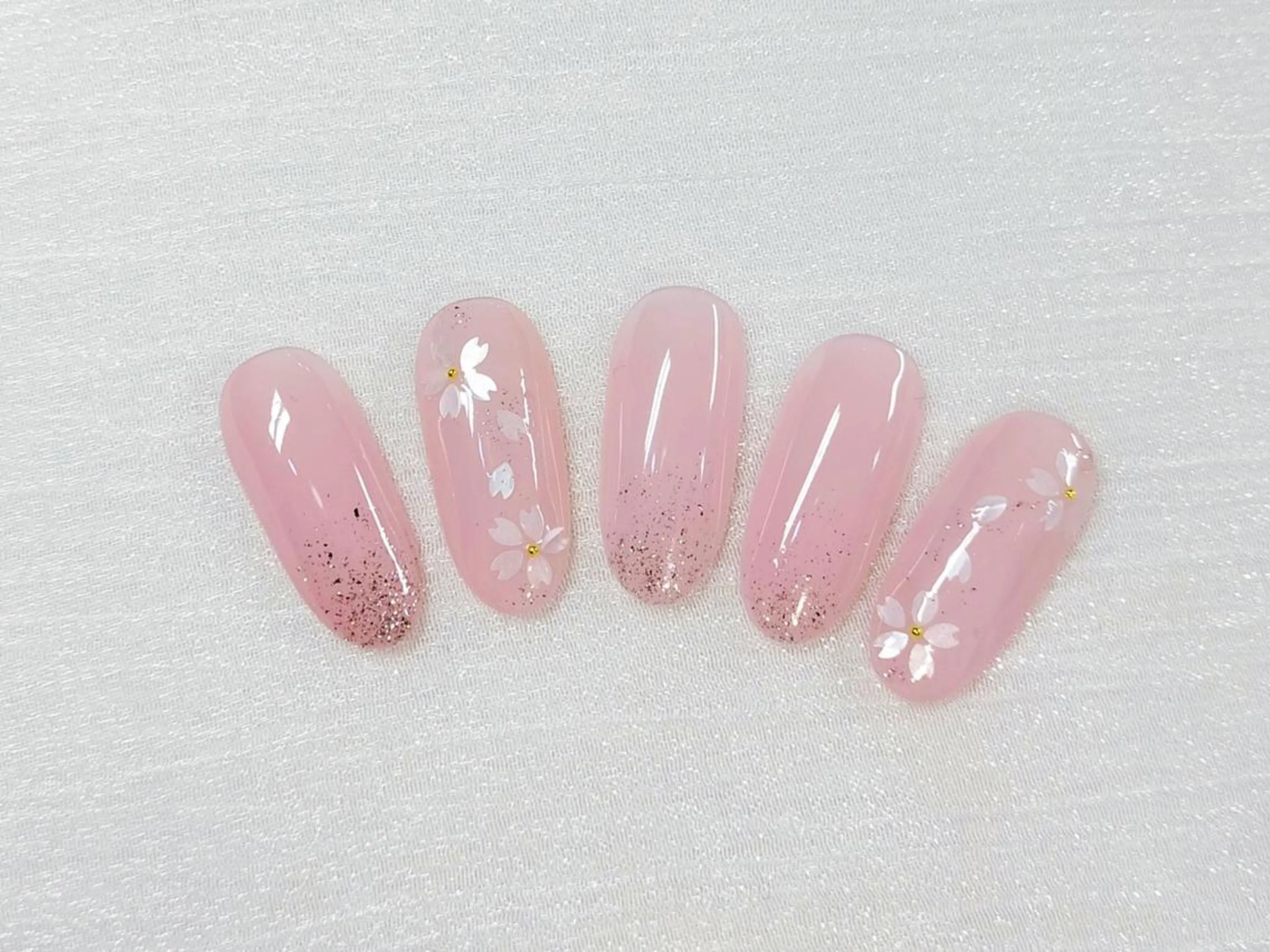 ネイル ハンドネイル ハンドケア Y&Y Nail Salonのネイルデザイン