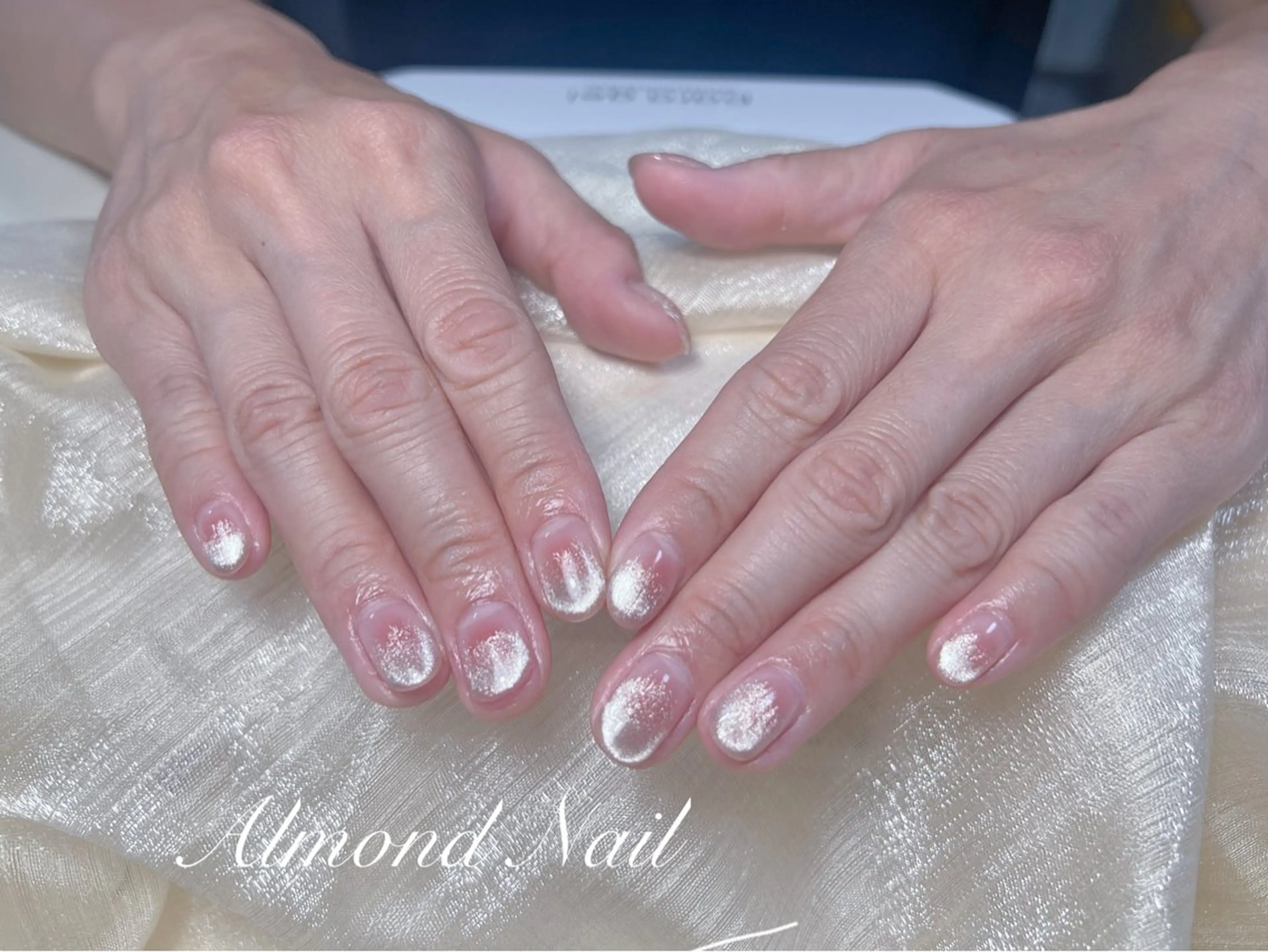 ネイル ハンドネイル Almond Nail 亀戸のネイルデザイン