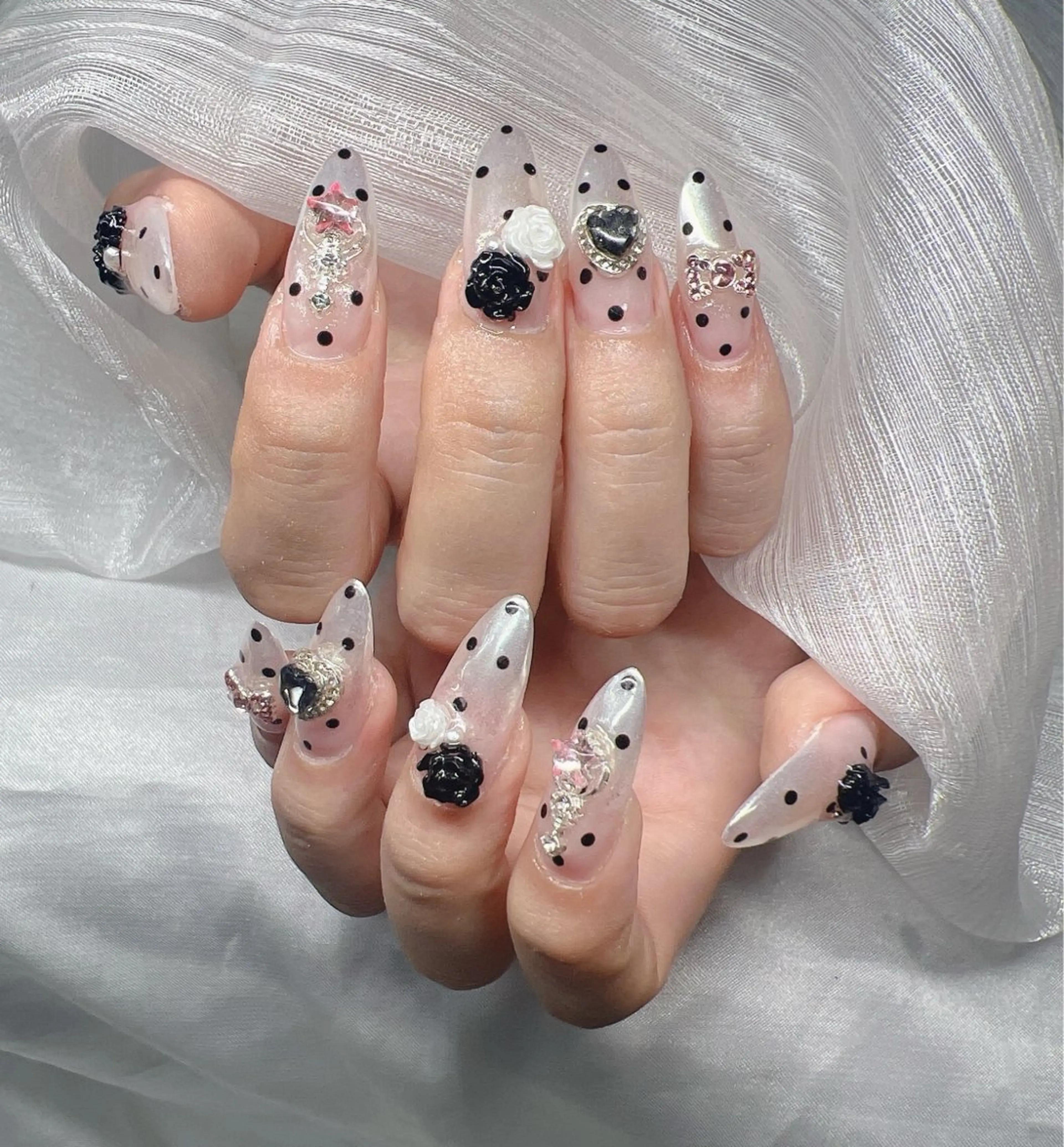 ネイル ハンドネイル Lee Nailsのネイルデザイン