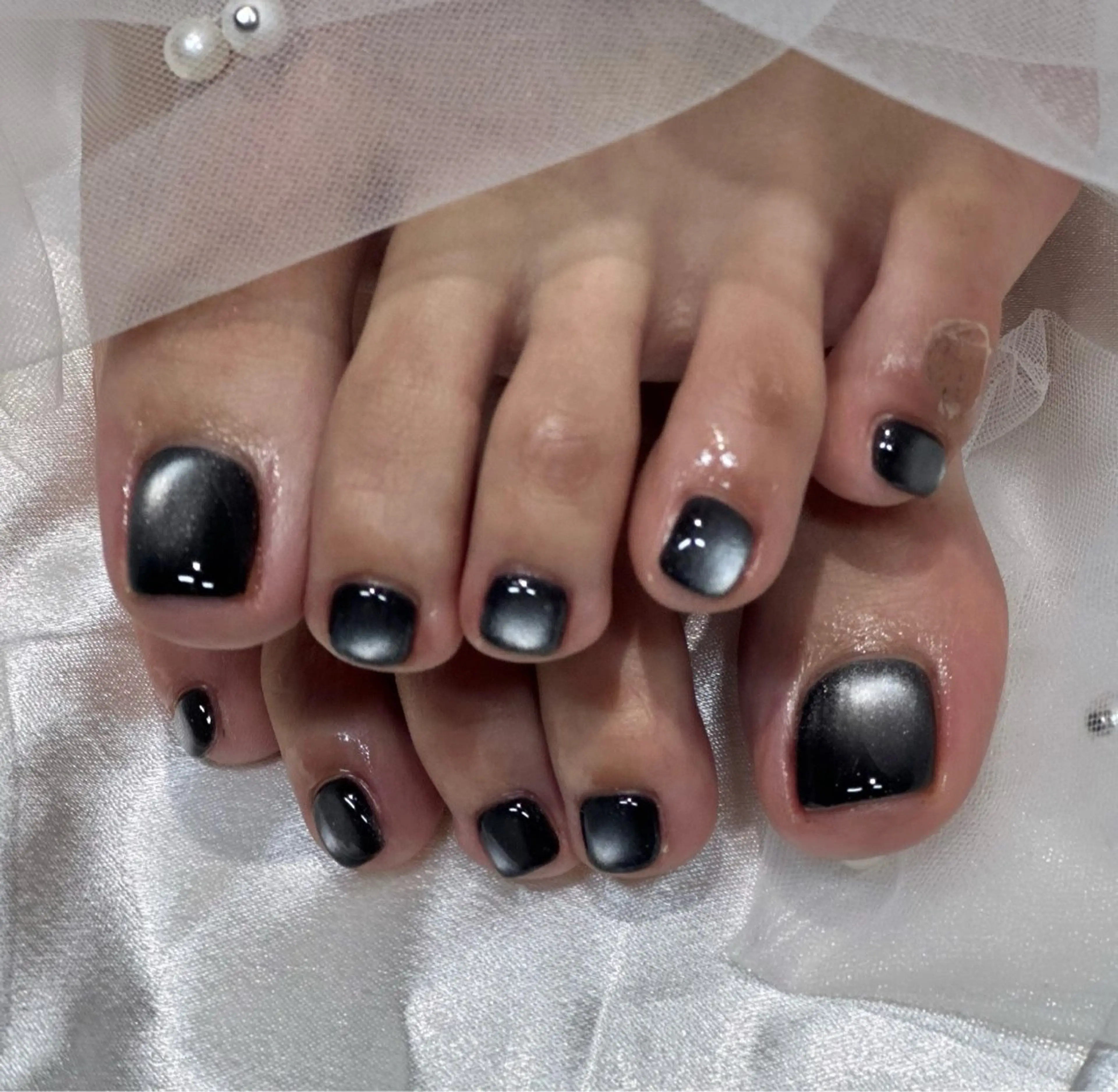 ネイル フットネイル ジェルネイル マグネットネイル 持ち込み ニュアンスネイル フットネイル DL•BEAUTY / AKANEのネイルデザイン