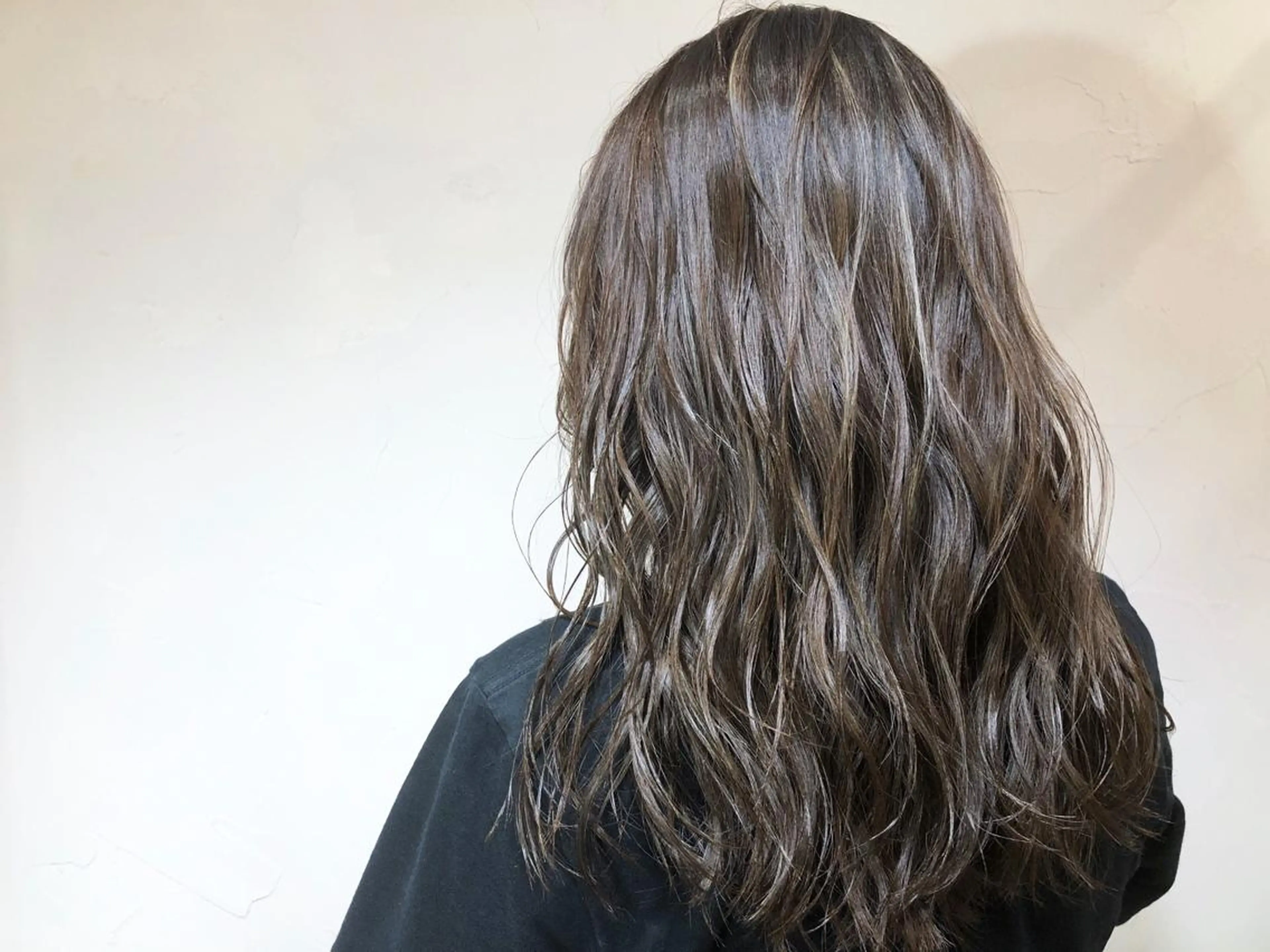 ロング カラー ヘアアレンジ ブリーチ ケアブリーチ 透明感カラー ハイライトカラー ハイライト ヘアカラー トリートメント Lima  asabu /// 811所属・小松 郁斗のヘアスタイル