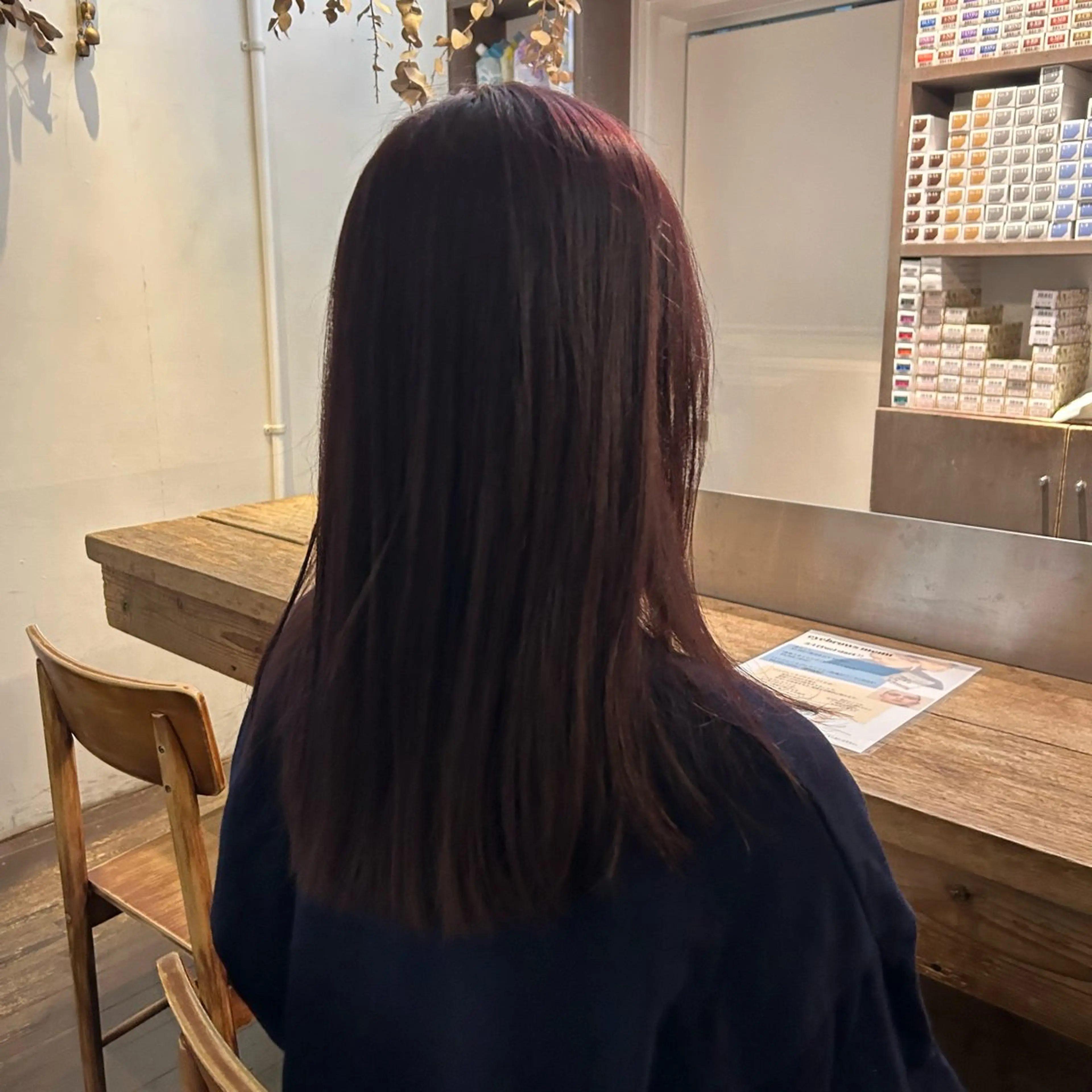 ロング パープルカラー 佐伯 真奈のヘアスタイル