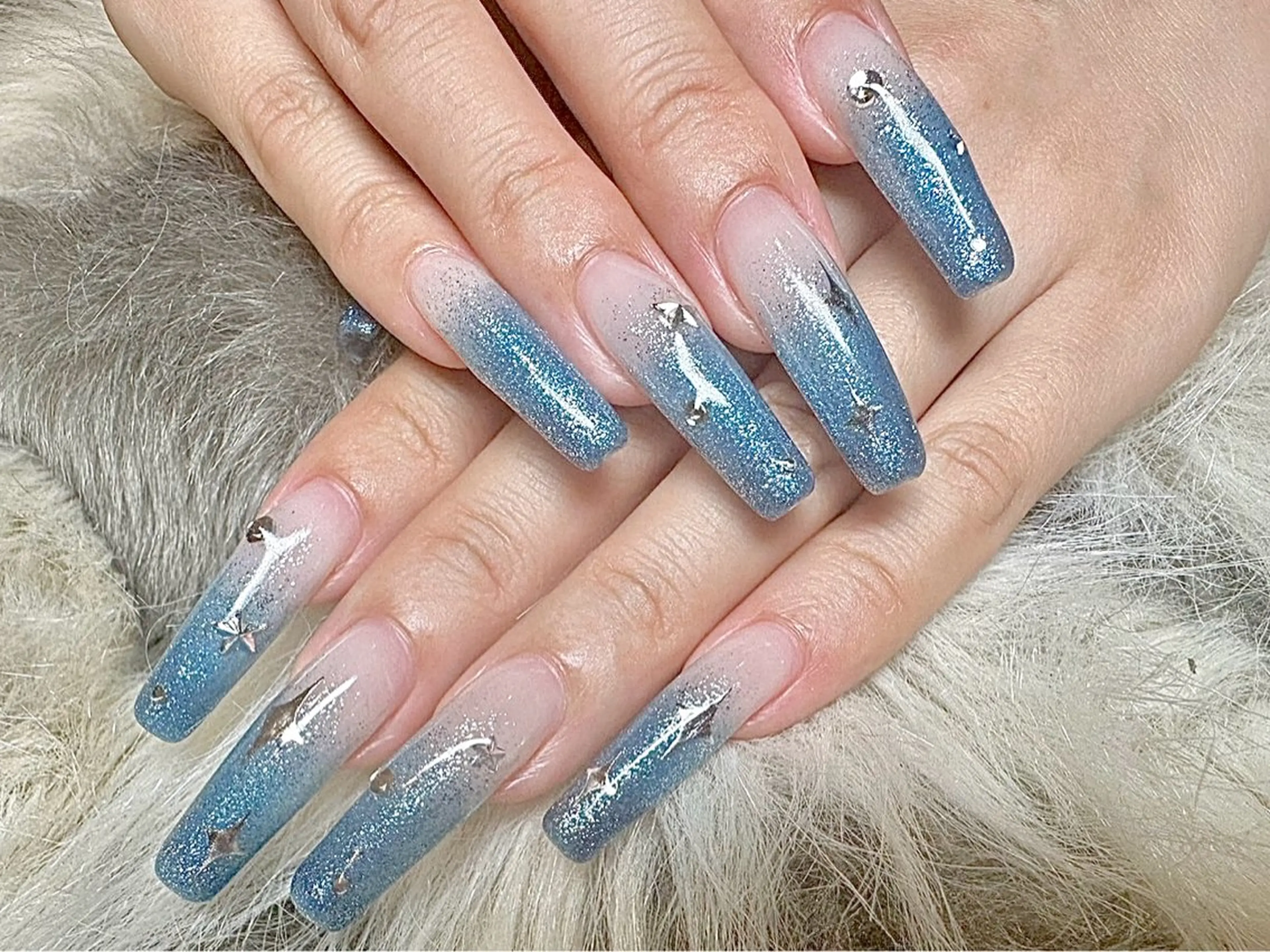 ネイル キラキラネイル マグネットネイル ハンドネイル 梁元joieange 心斎橋店のネイルデザイン