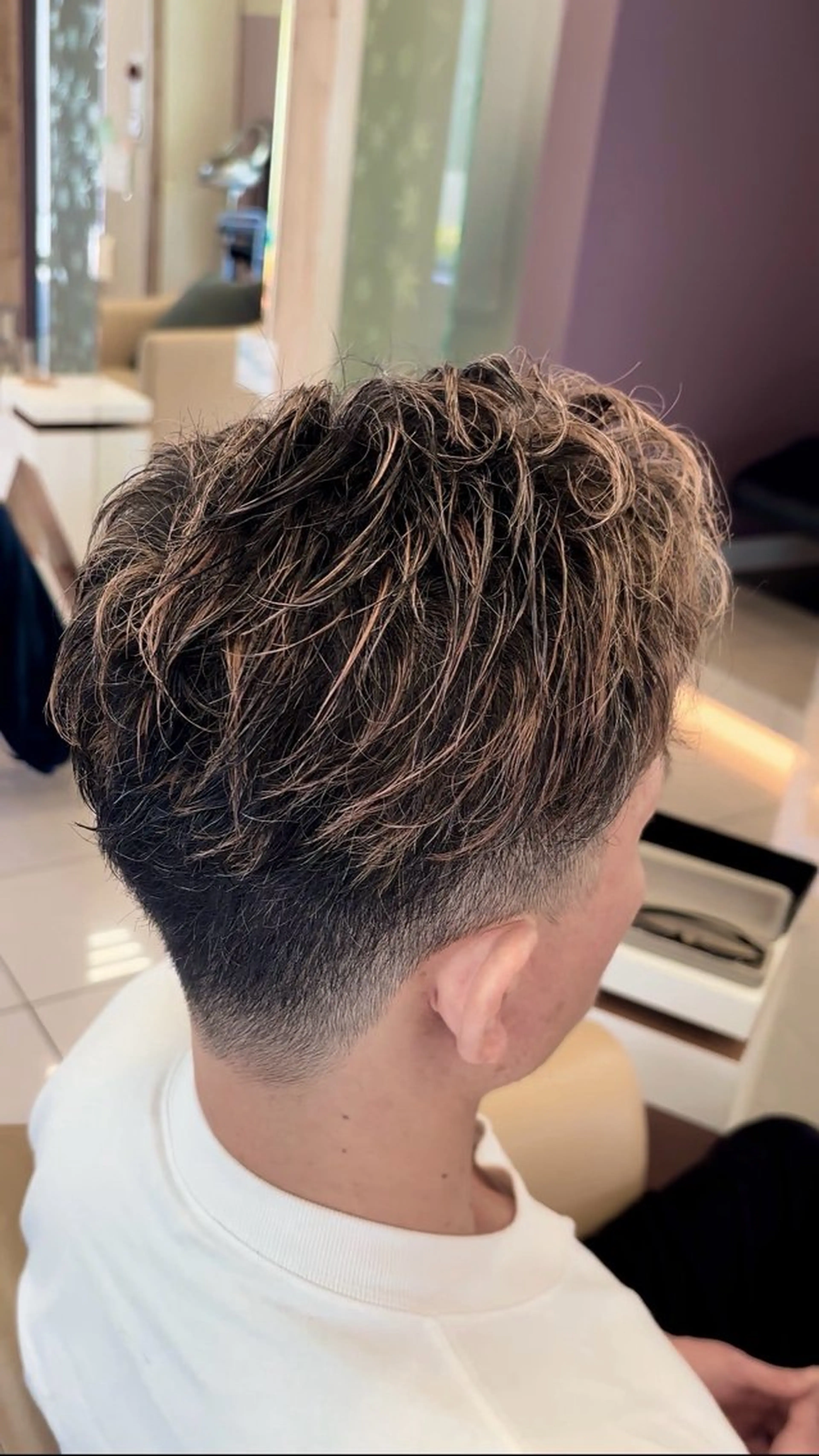 カラー メンズ あかね メンズカットのヘアスタイル