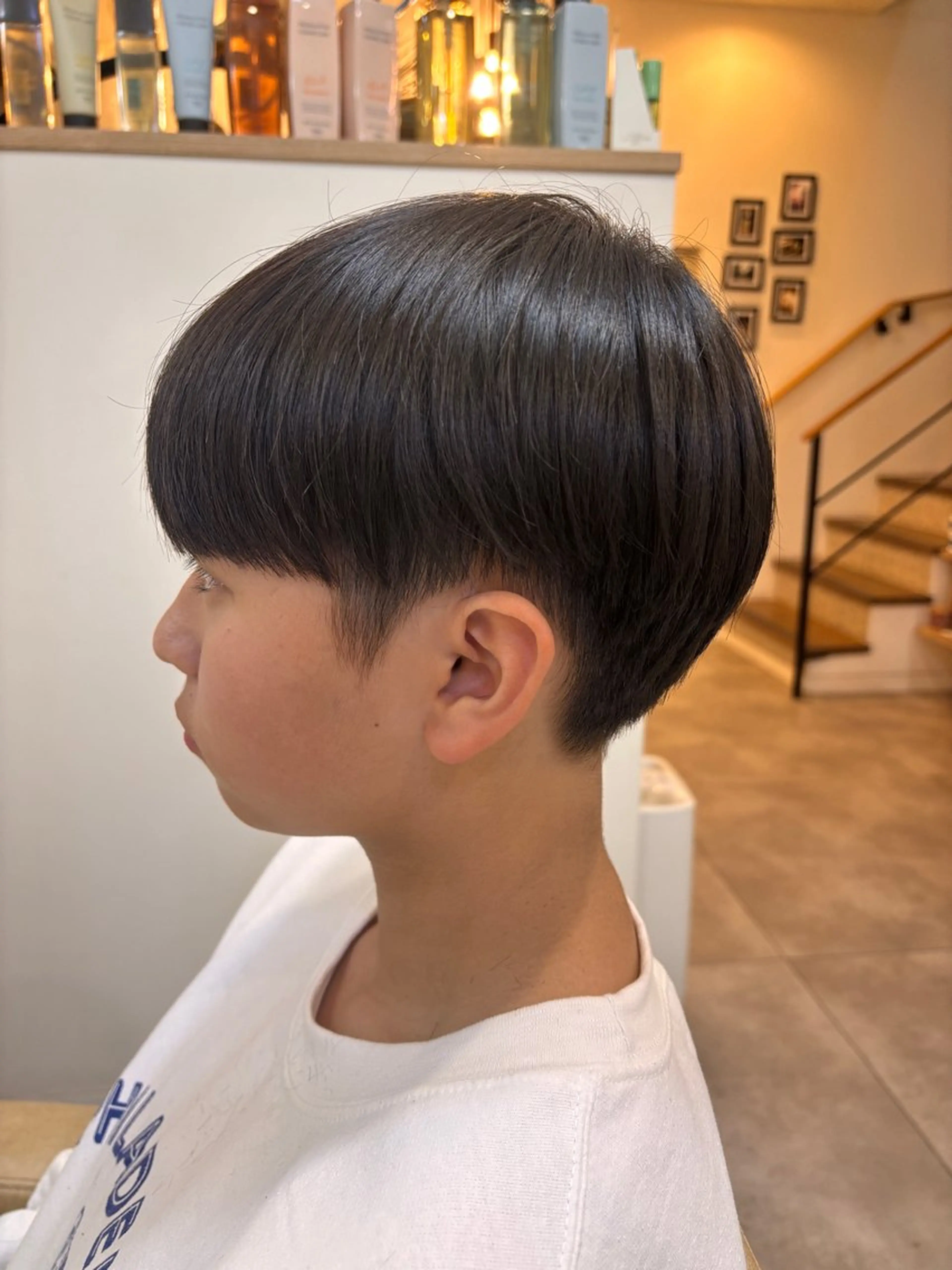 ショート シンセティックヘアデザイン所属・吉井 愛のヘアスタイル