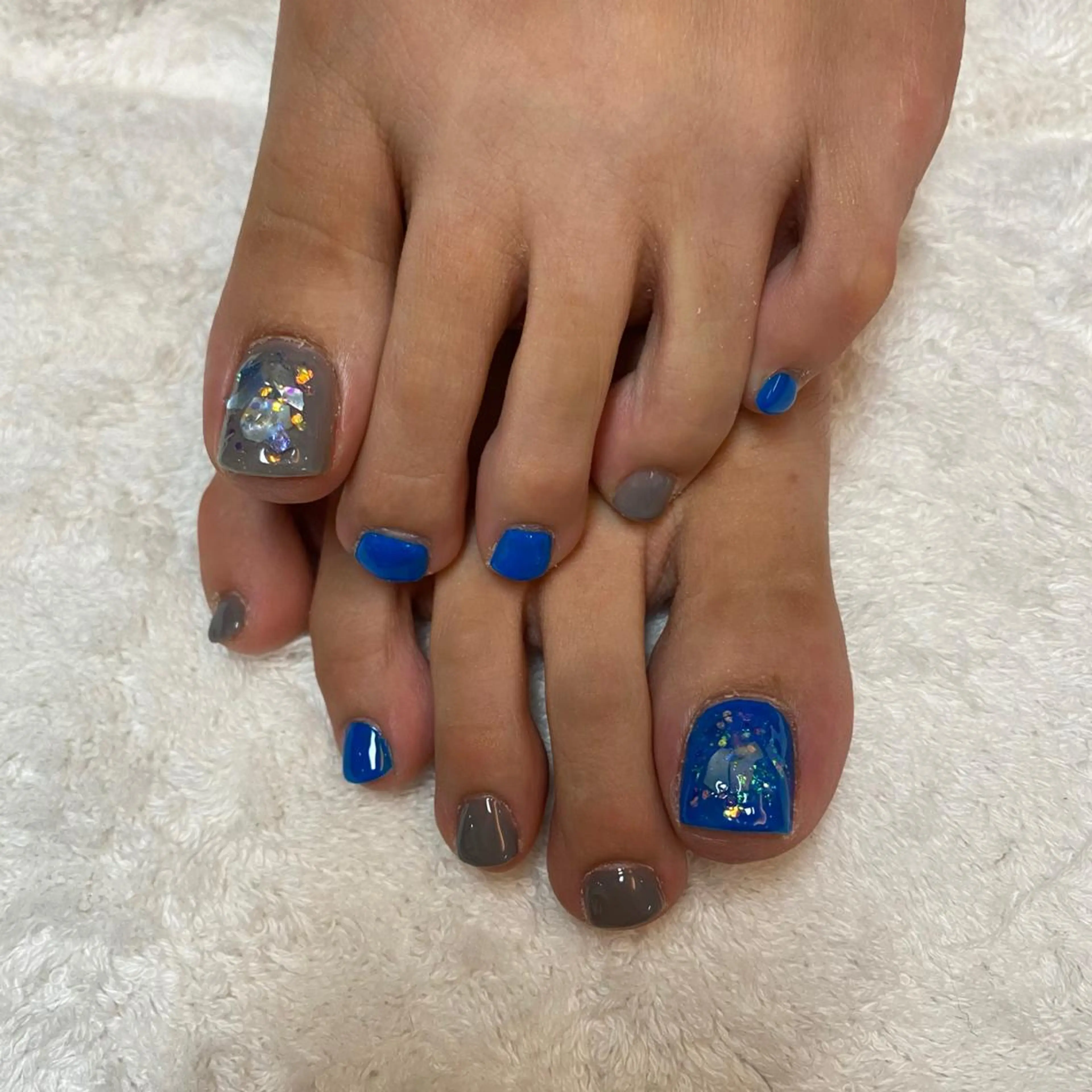 ネイル MIMI RUSH 安城 jubilee店所属・鍋田 彩歌のマツエク・マツパデザイン