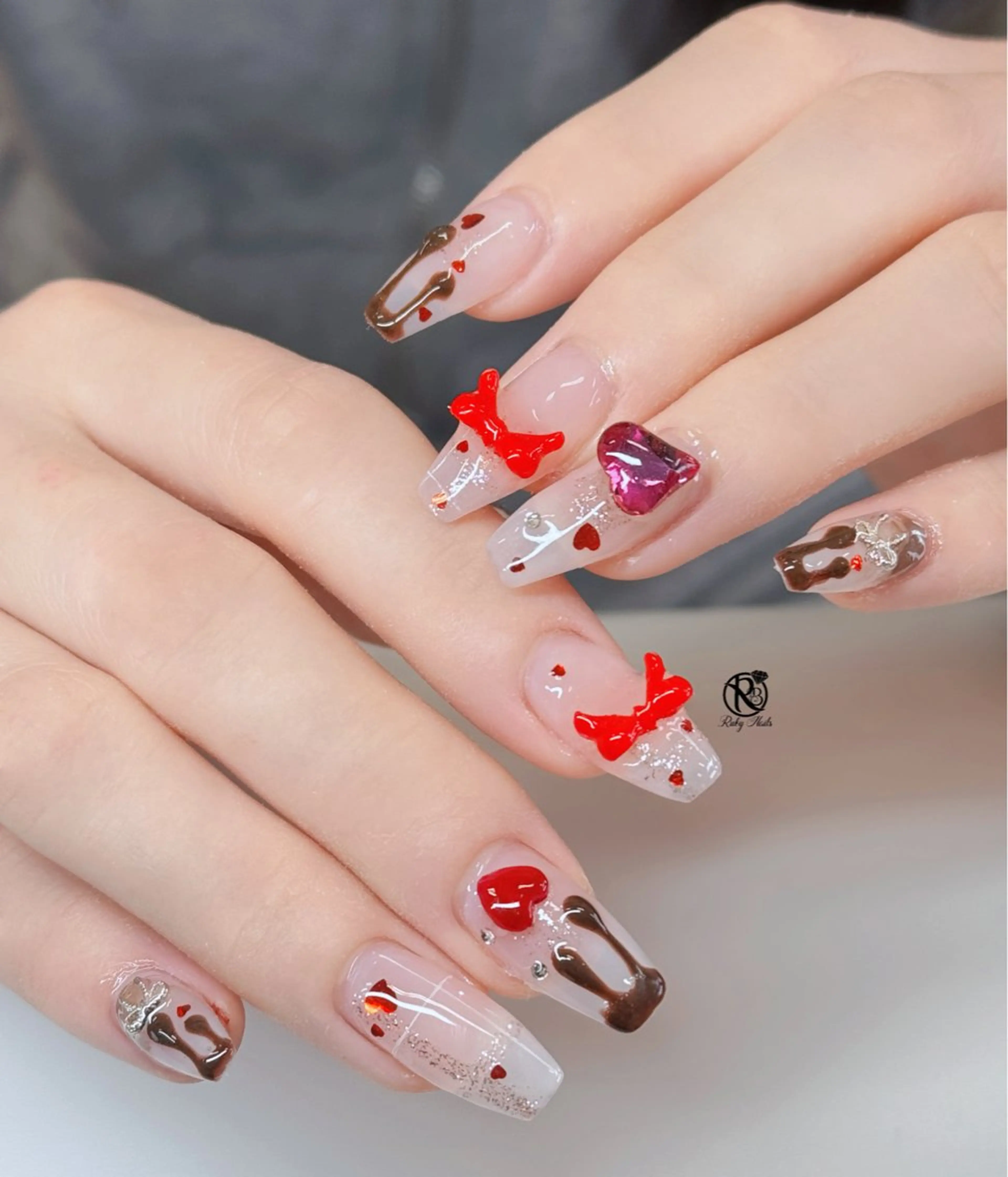 ネイル ボルドー ブラウン チークネイル ドット フットネイル ハンドネイル チェリネイルサロン 霞ヶ関のネイルデザイン