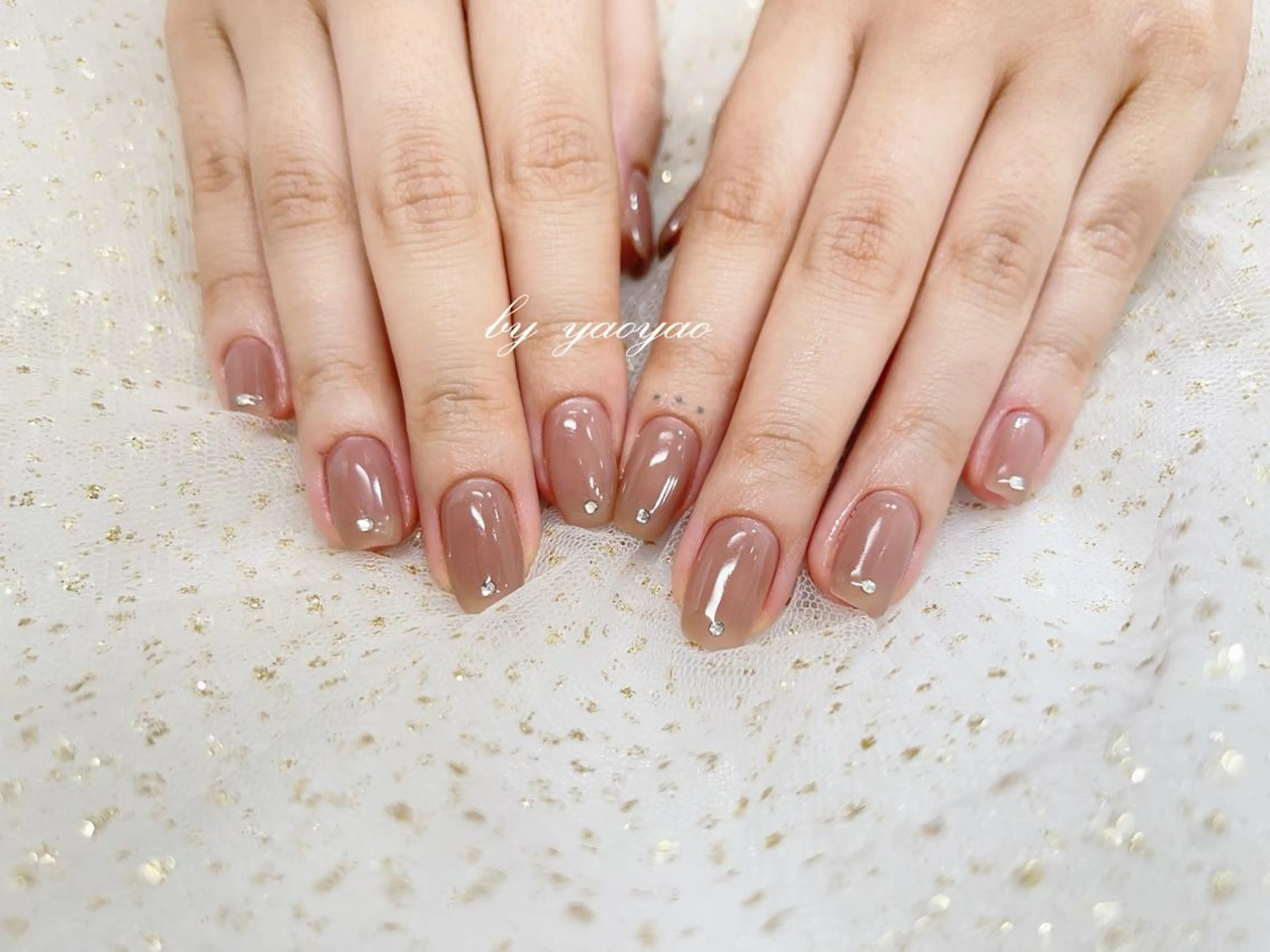 ネイル ストーンネイル Umi nail& eyelashのネイルデザイン