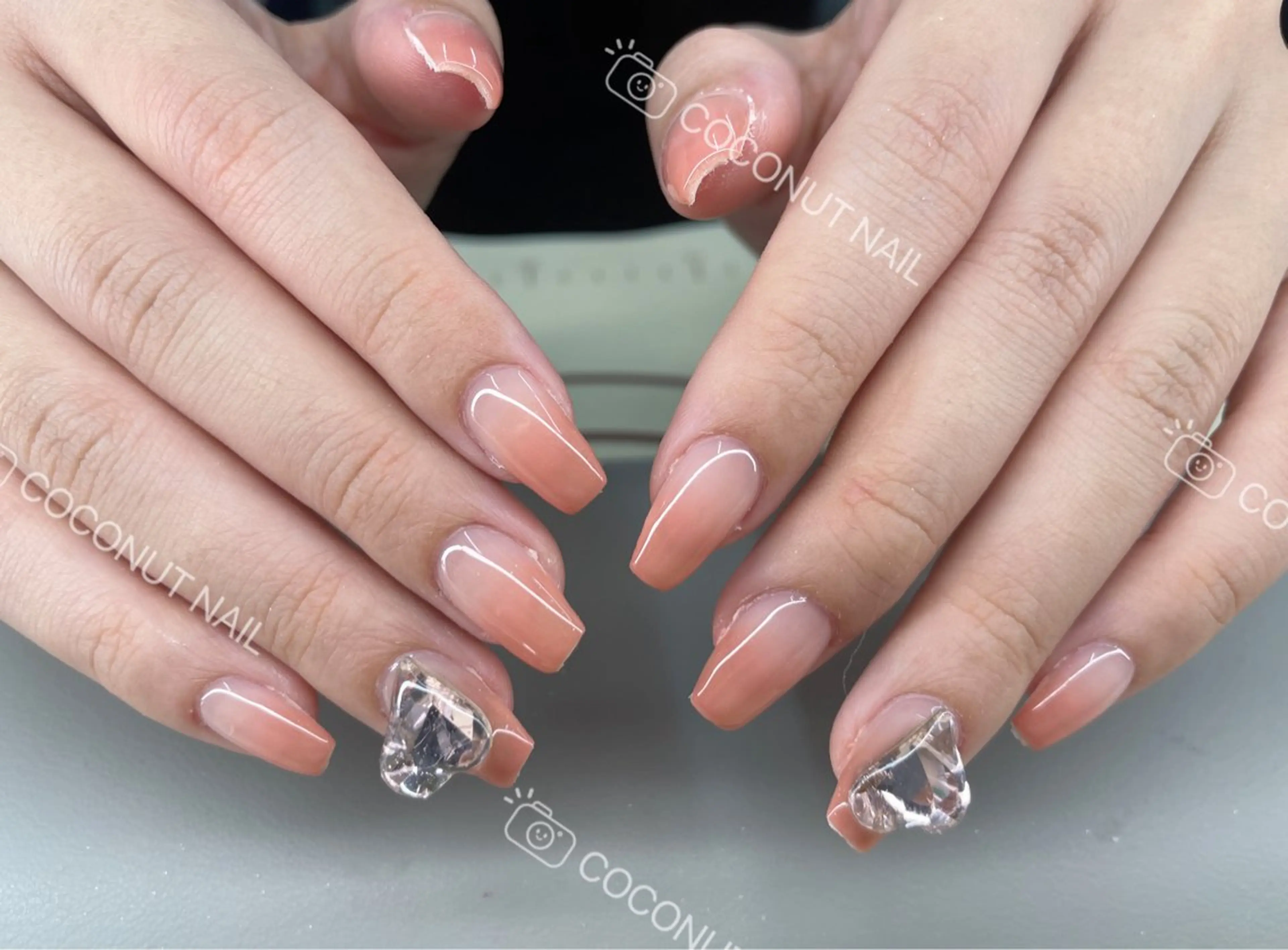 ネイル ハンドネイル 神田 ココナッツのネイルデザイン