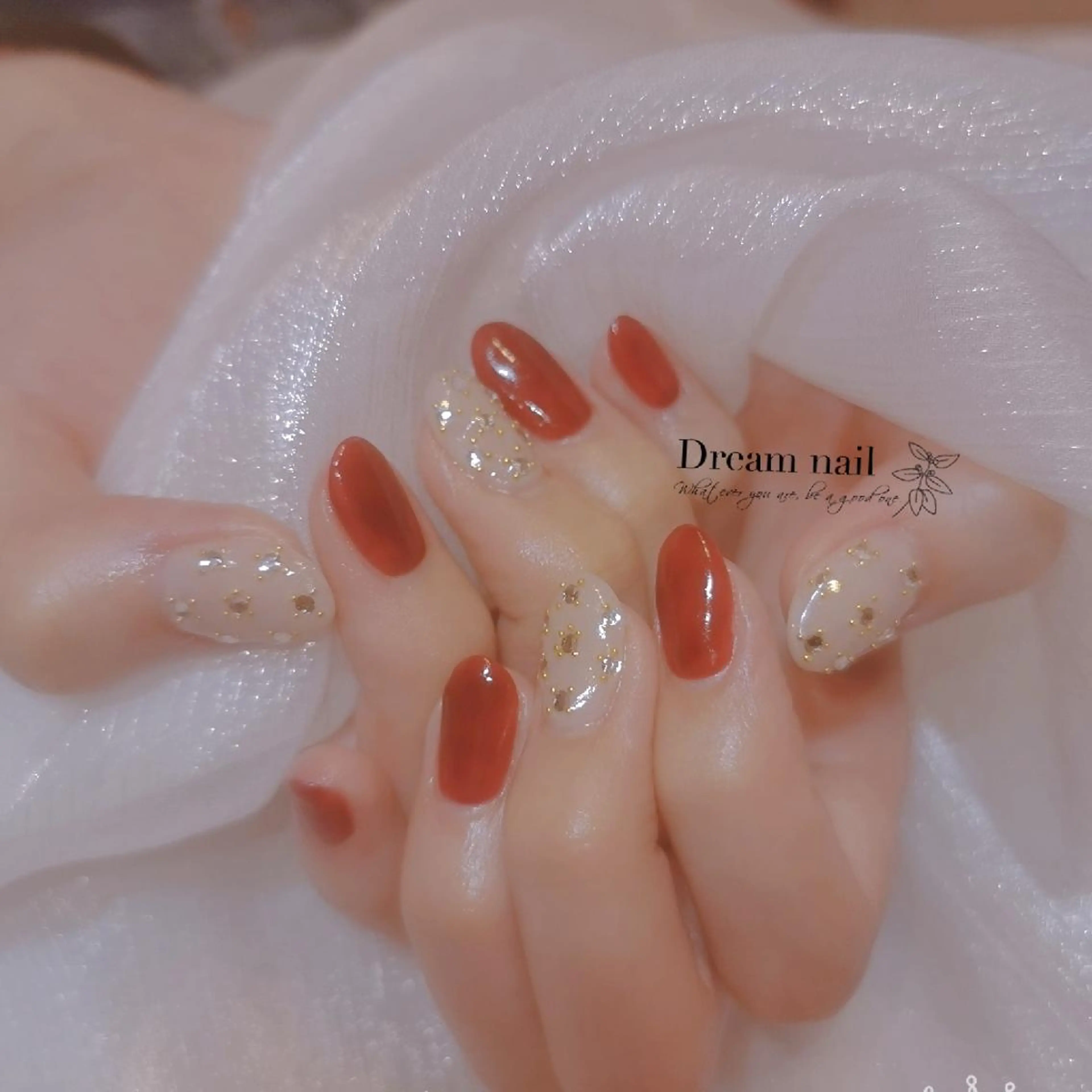 ネイル ミディアム ネイリストゆか💅 長さだし、深爪矯正のネイルデザイン