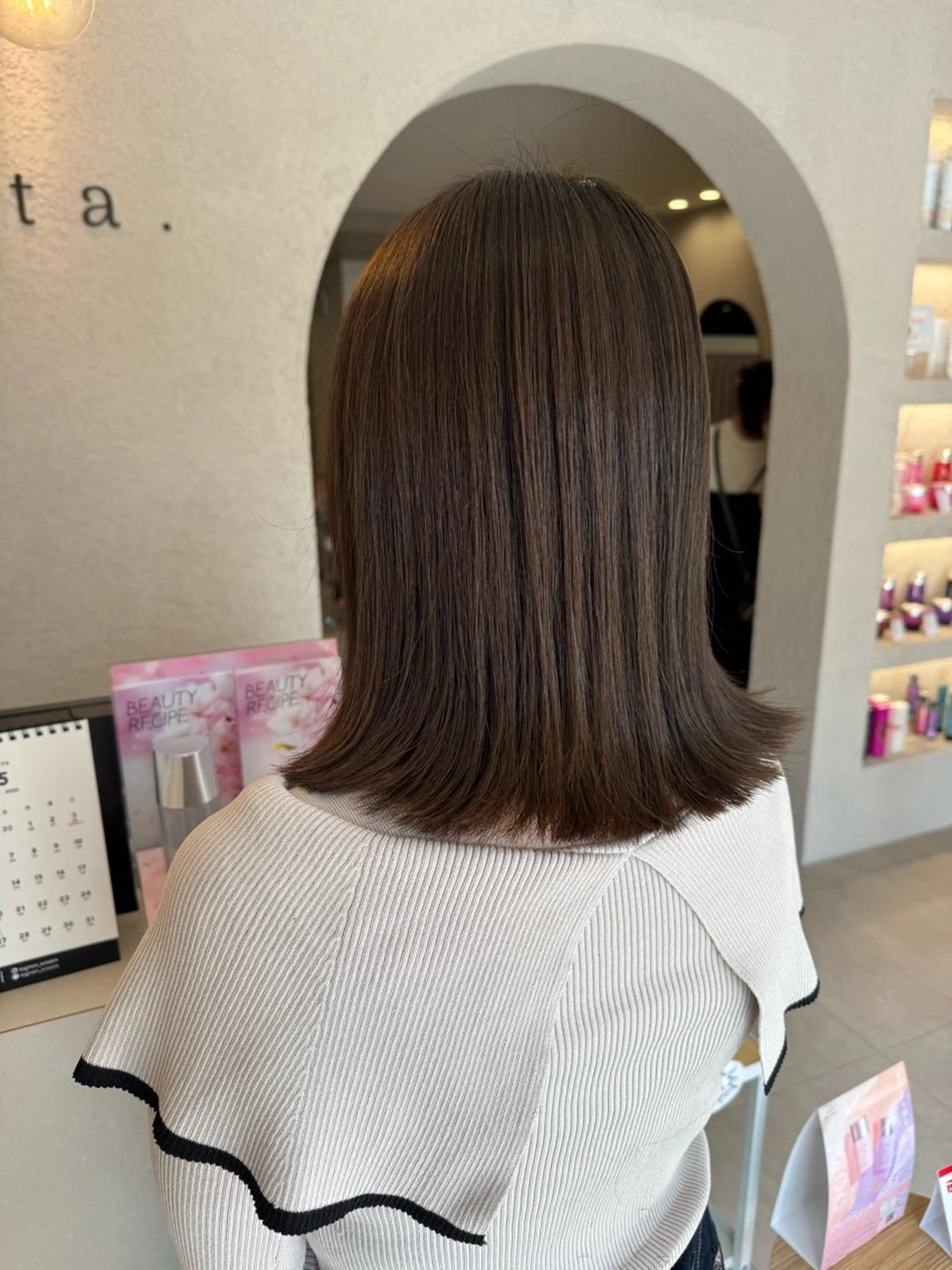 ミディアム カラー 蟹江 聡太✨レイヤーカットのヘアスタイル