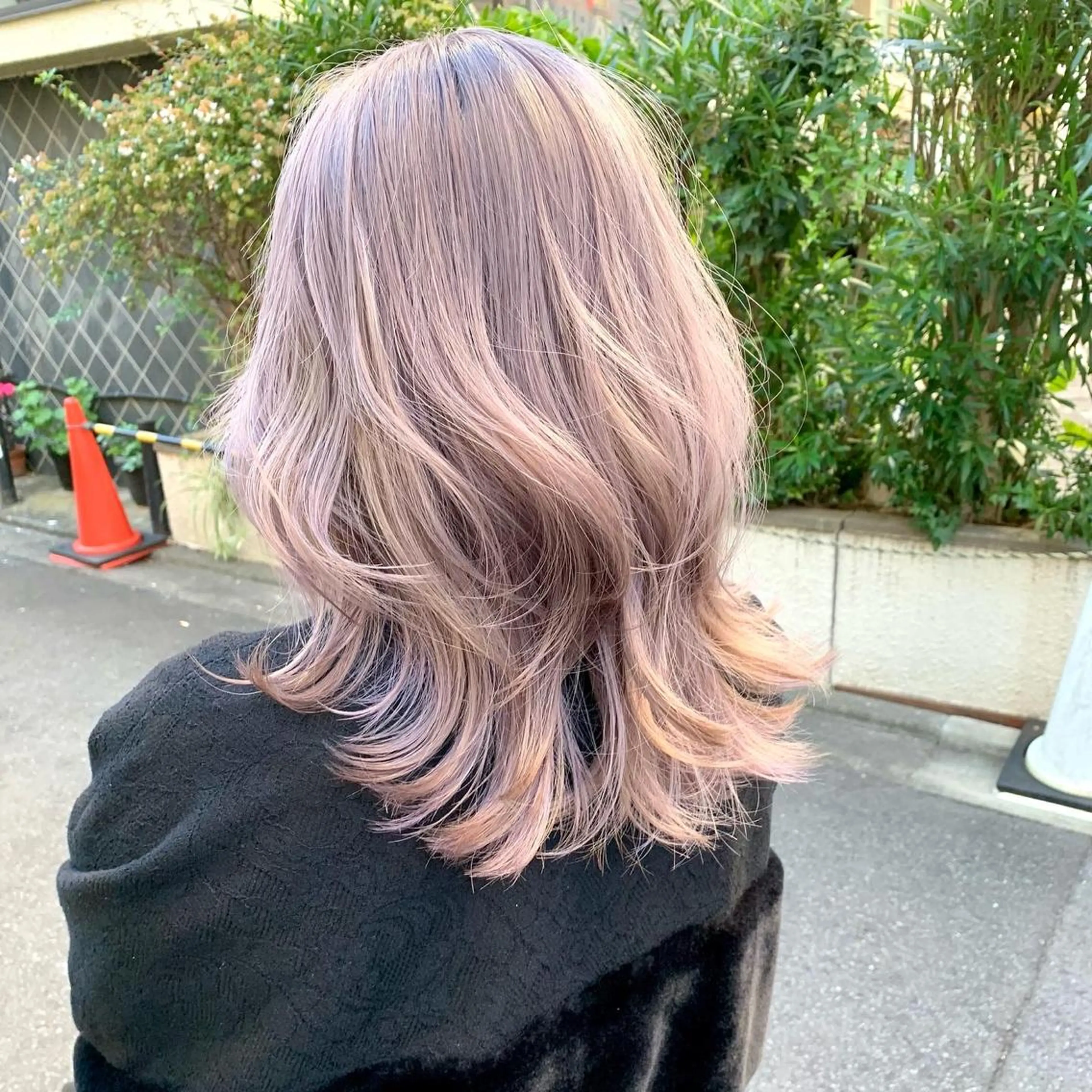 ショート カラー ヘアアレンジ カット ヘアカラー トリートメント ヘッドスパ ヘアセット ハイトーン/美髪矯正 🍃大江拓実のヘアスタイル